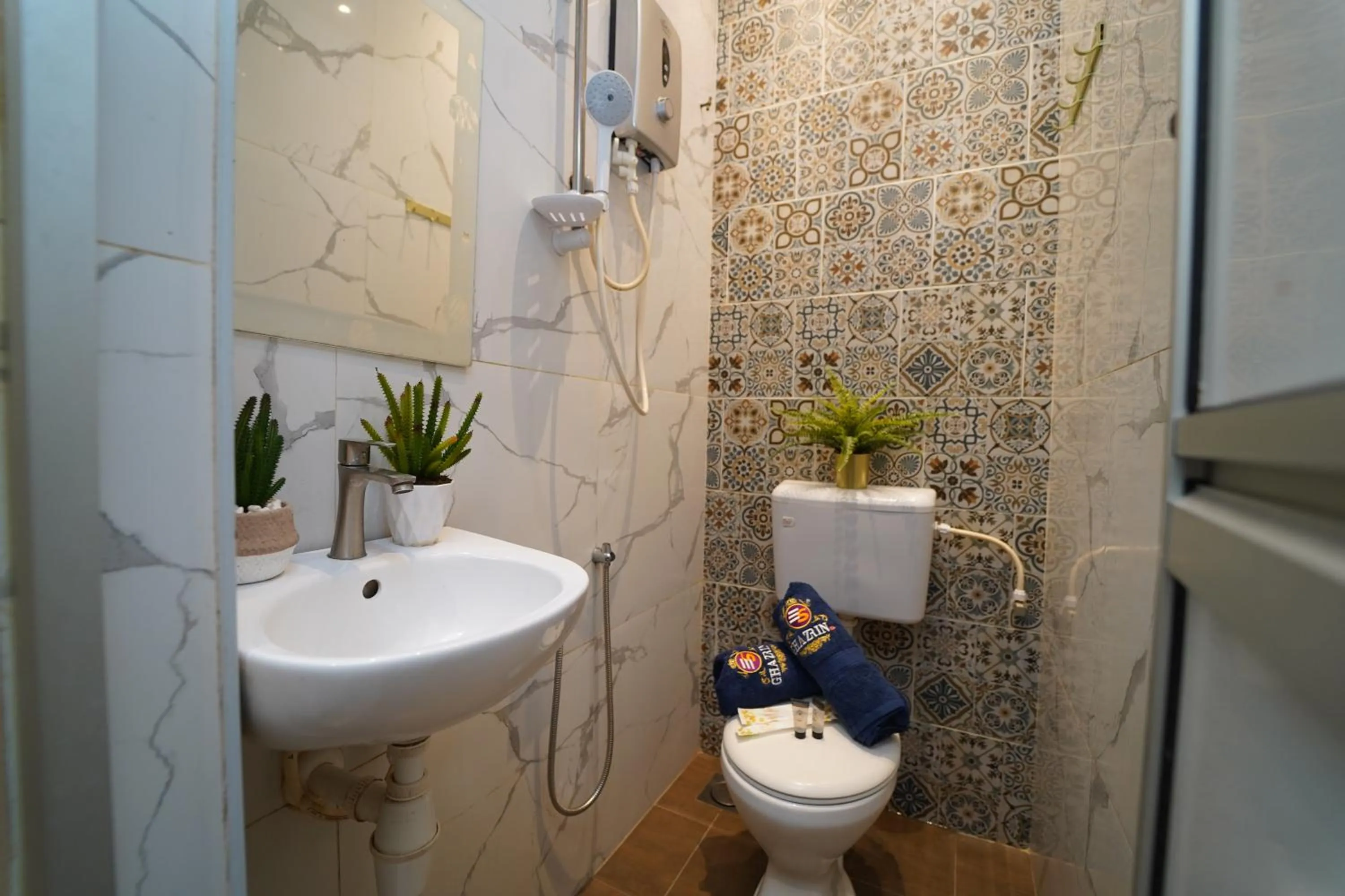 Ghazrin's Classic Hotel JB