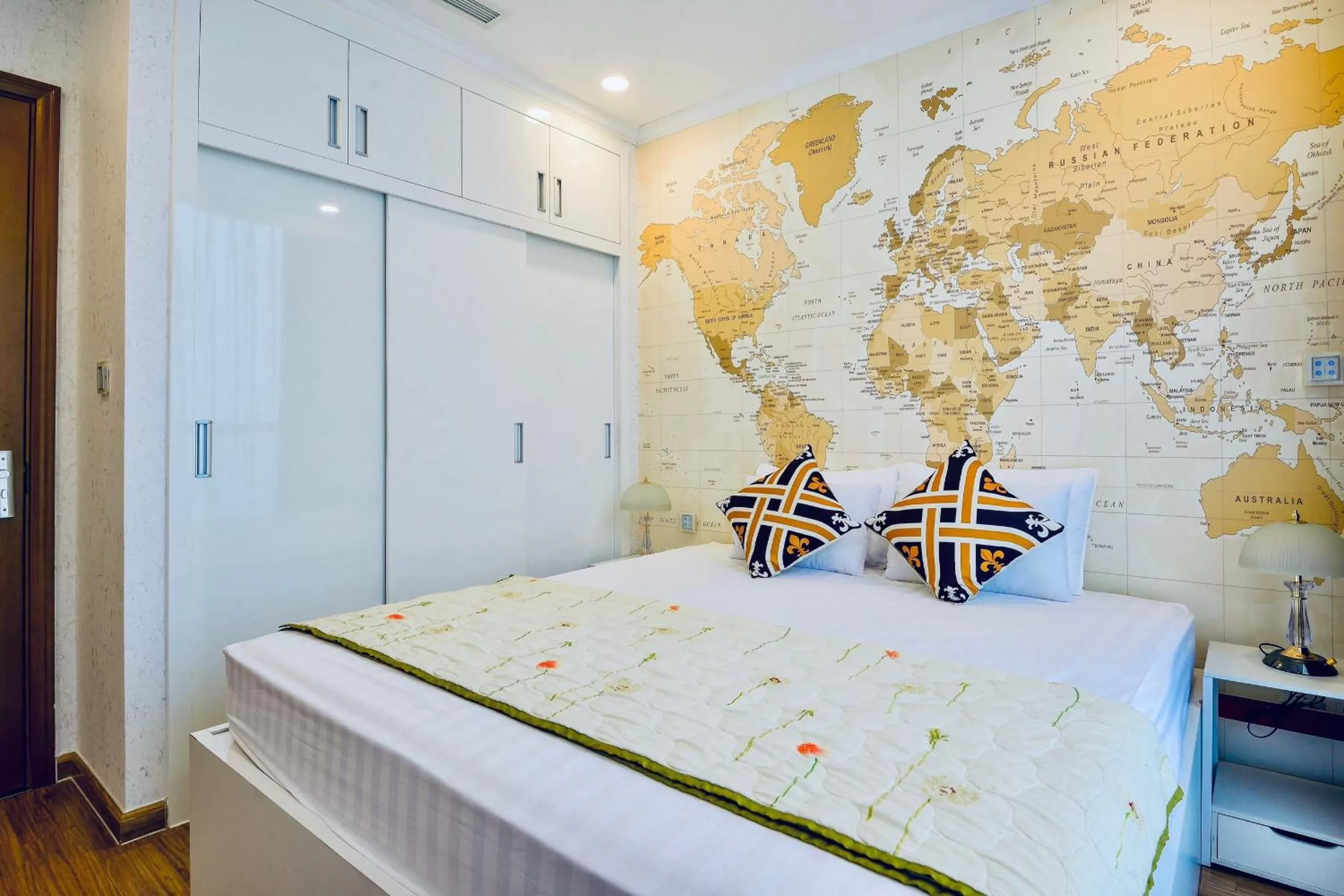 Bed in Vinhomes Central Park-Nice Homes