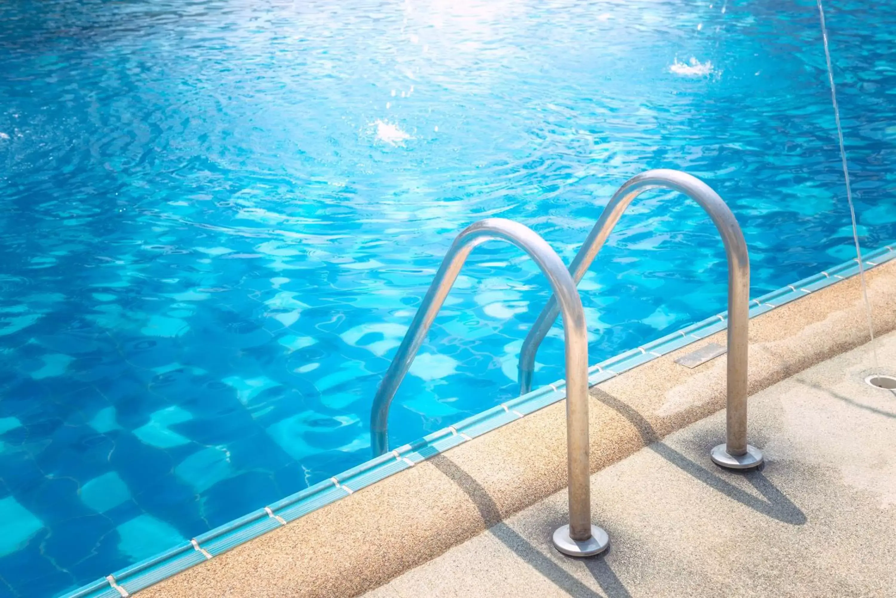 Pool view, Swimming Pool in Radisson Srinagar