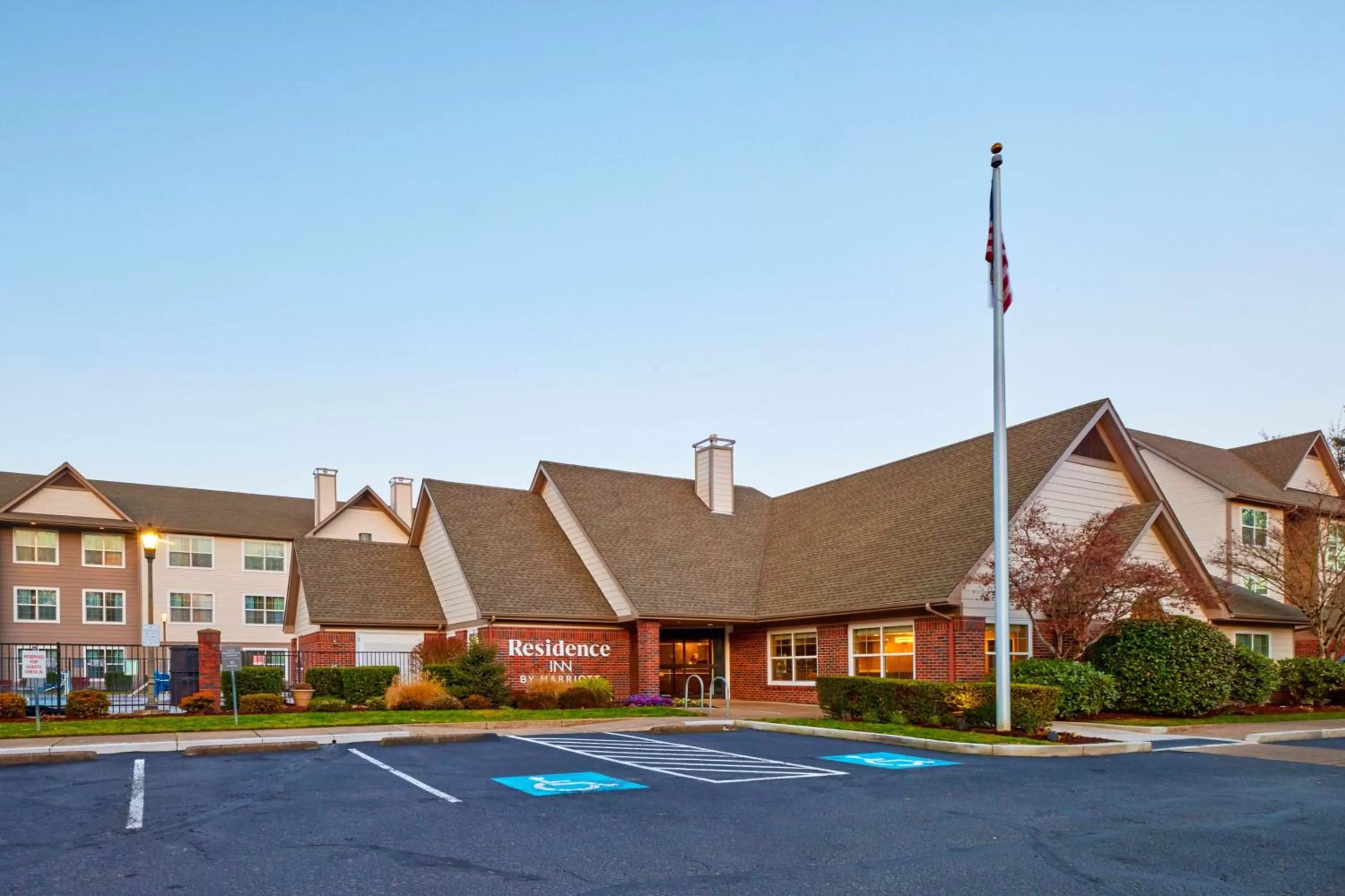 Property building in Residence Inn Eugene Springfield