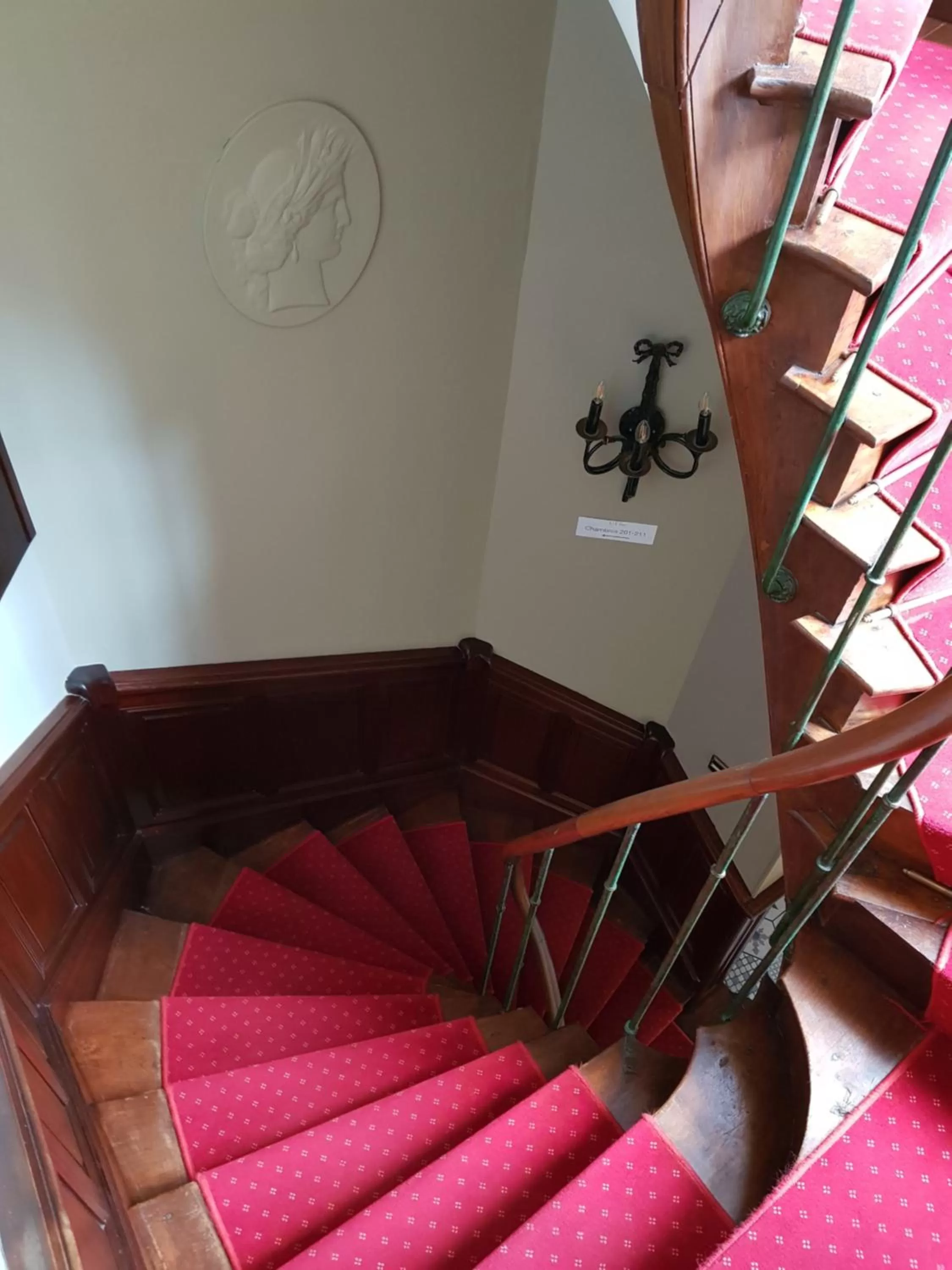 Property building in Les Cabines