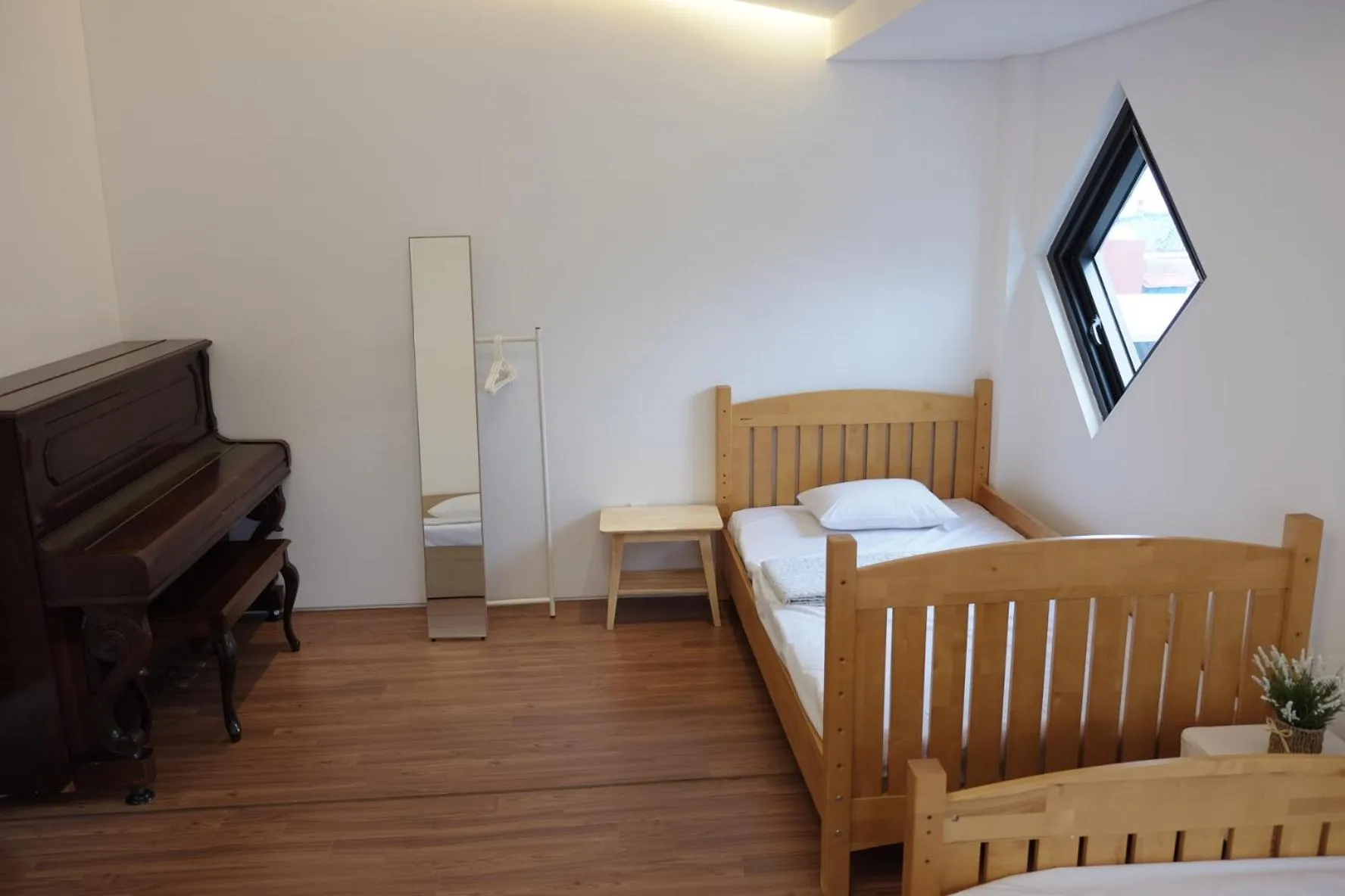 Bed in Mir Guesthouse