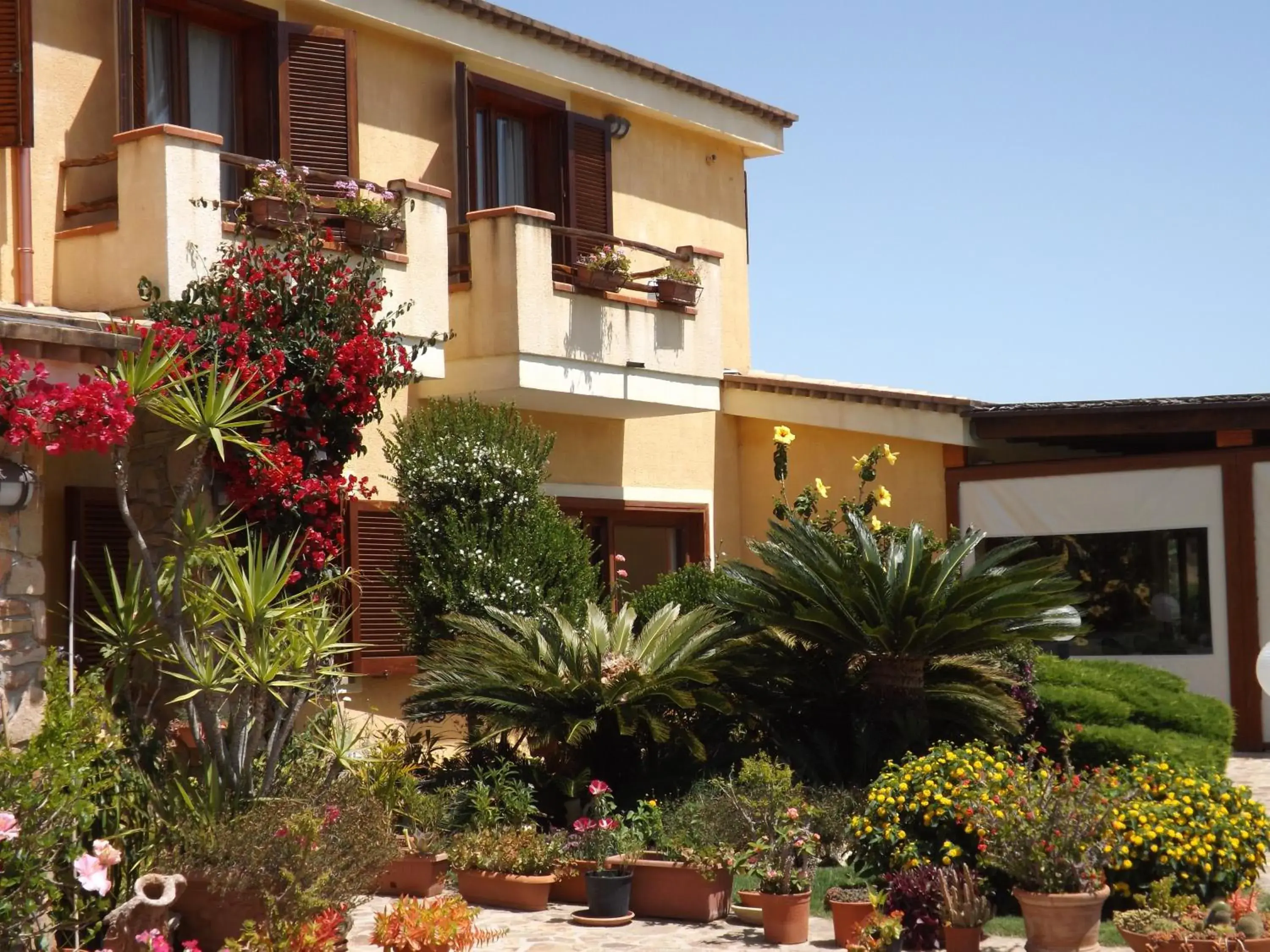 Facade/entrance, Property Building in Le Anfore Hotel