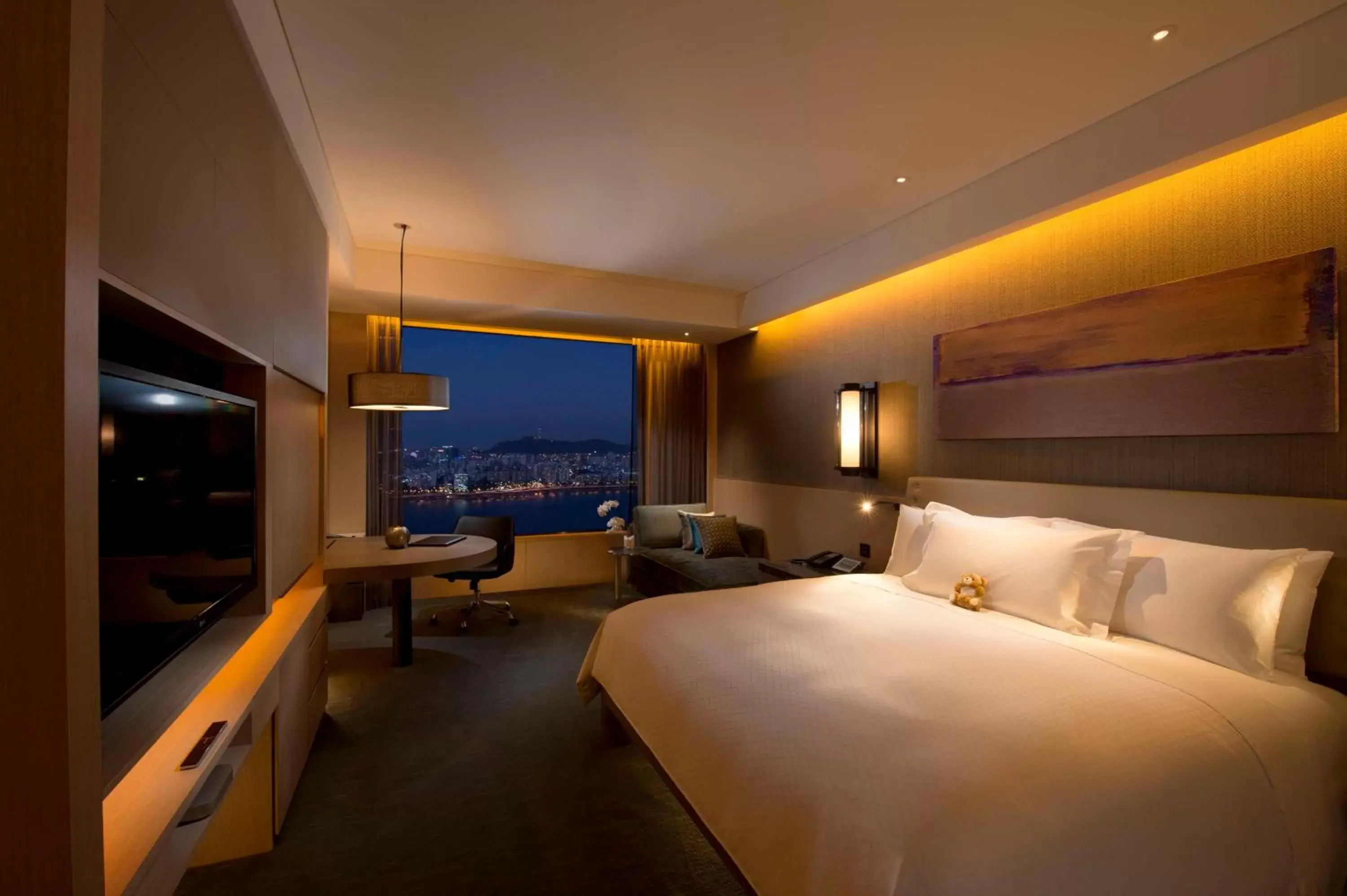 Bed in Conrad Seoul