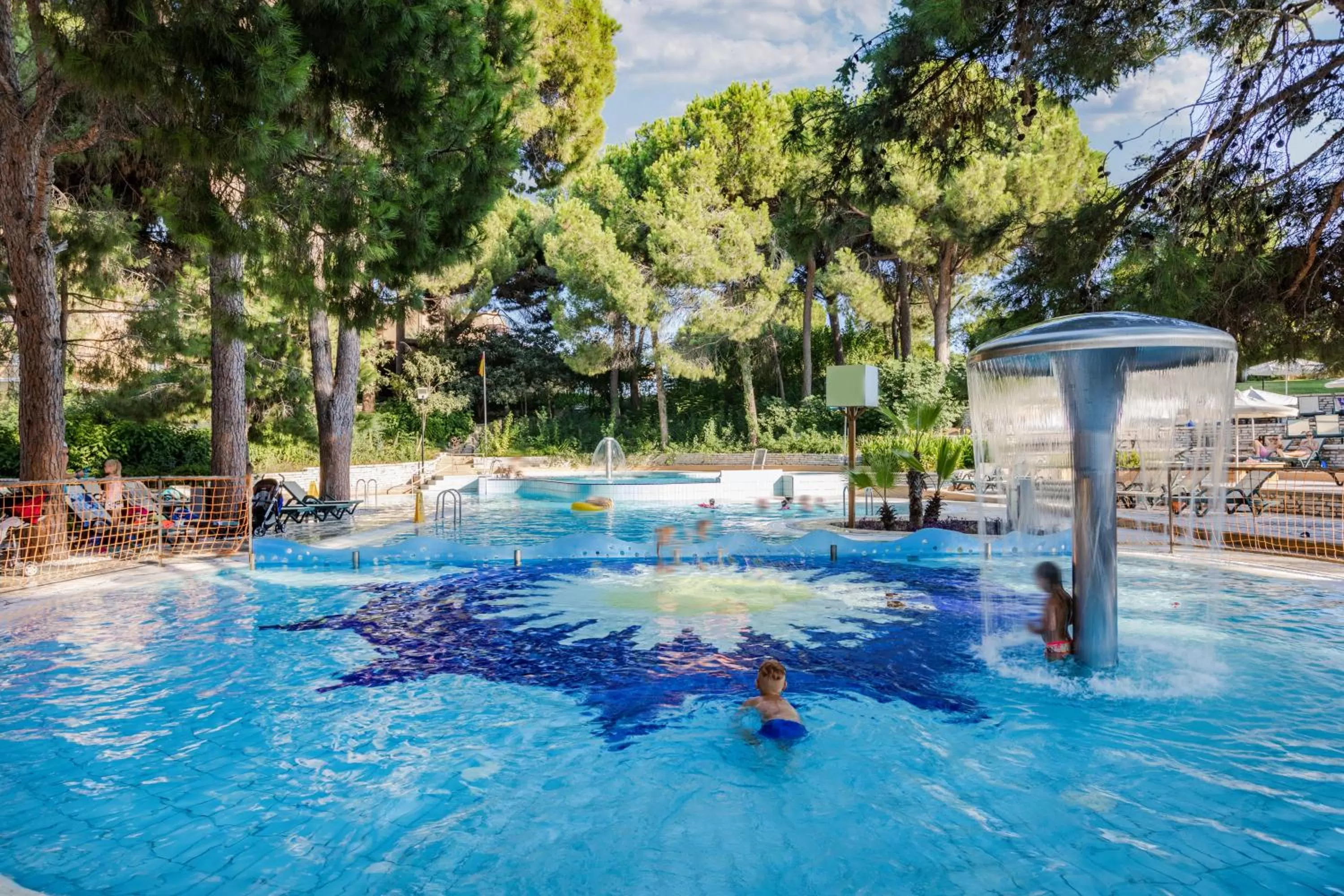 Swimming pool in Asteria Family Resort Belek
