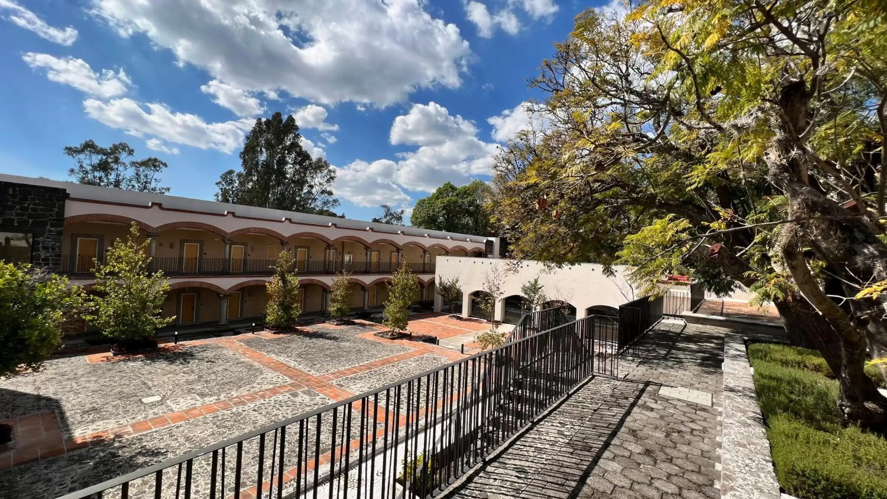 Property Building in Holiday Inn Tlaxcala, an IHG Hotel