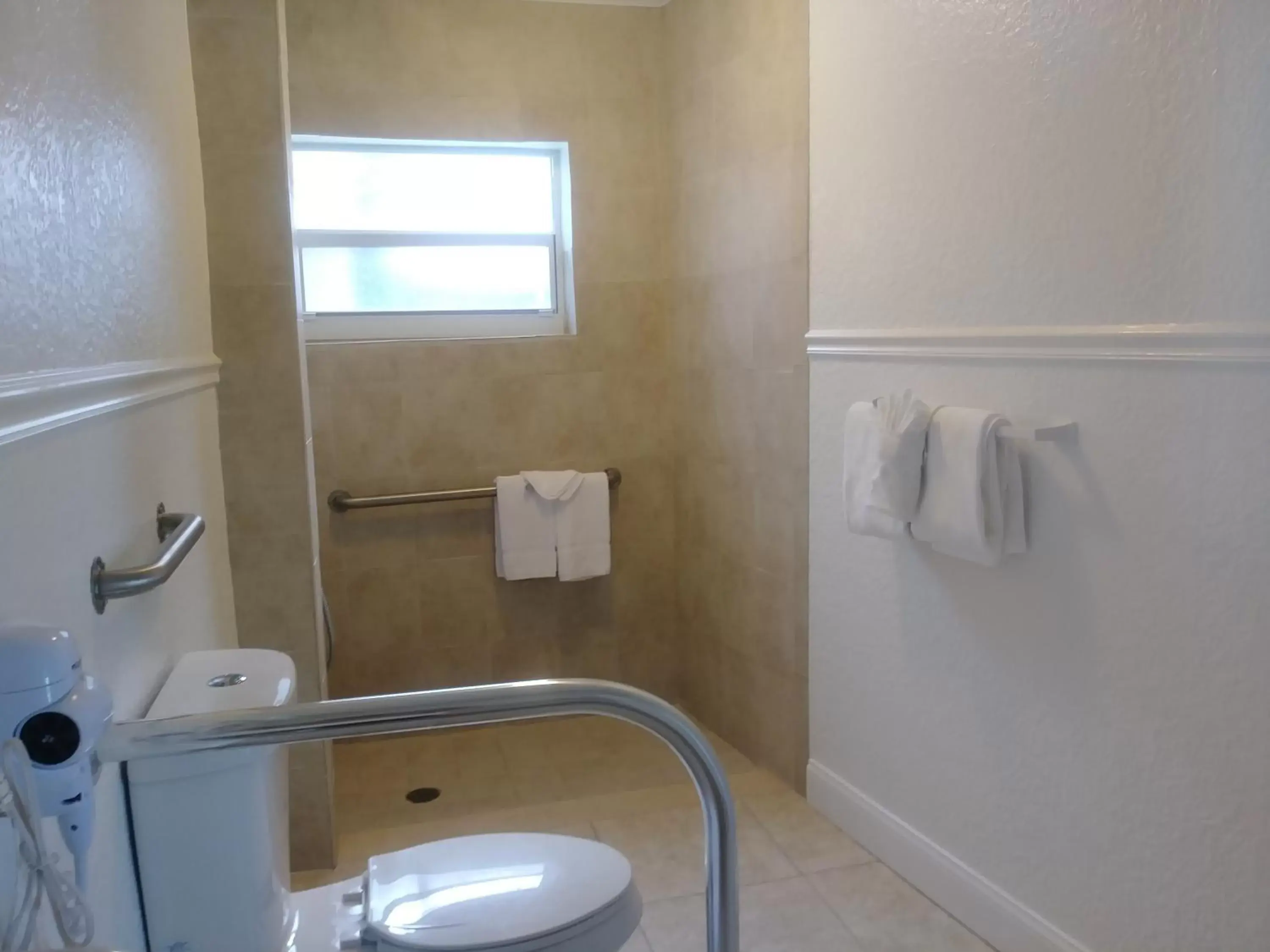 Bathroom in Kingsail Resort