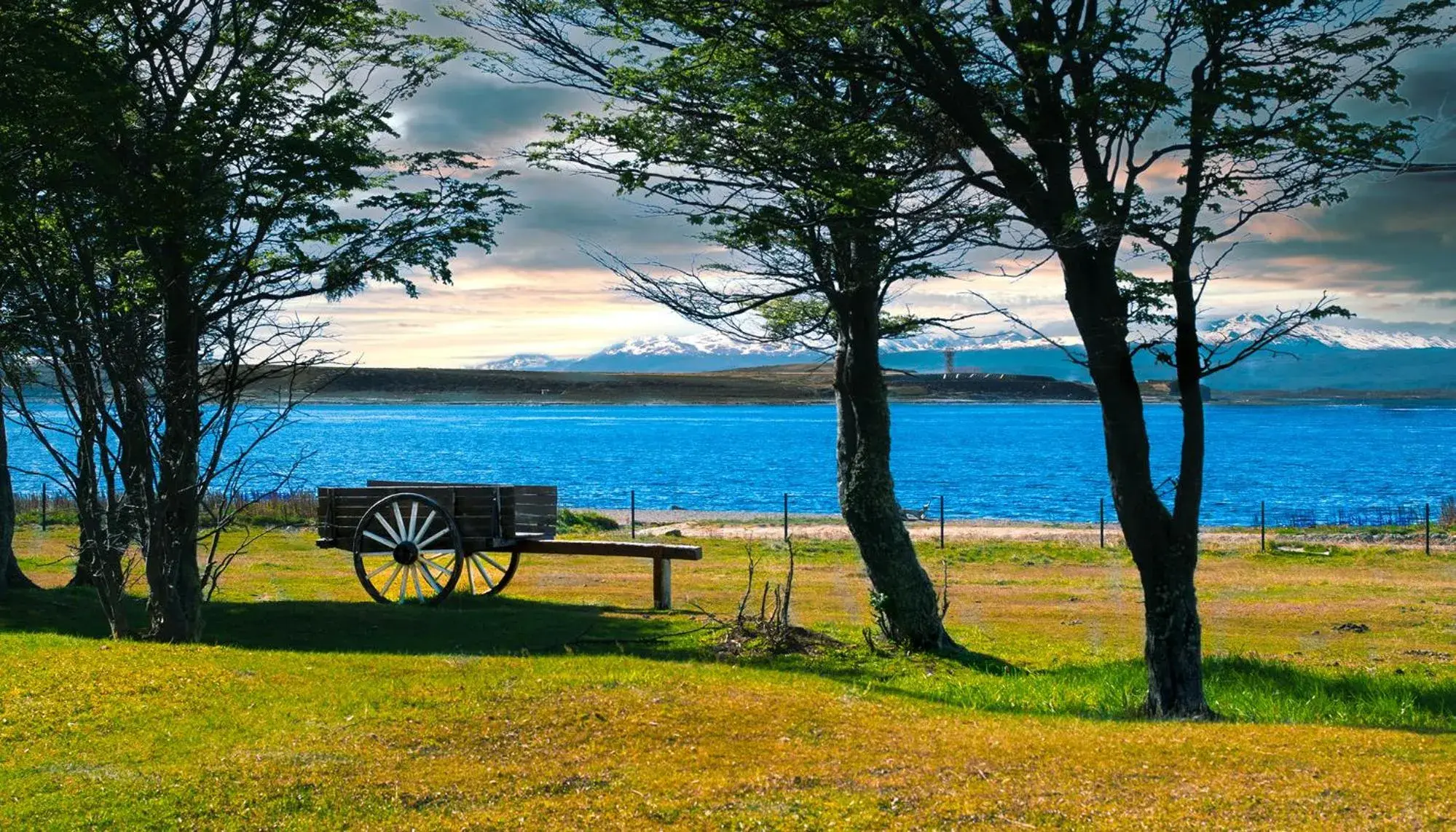 Lake view, Garden in Tolkeyen