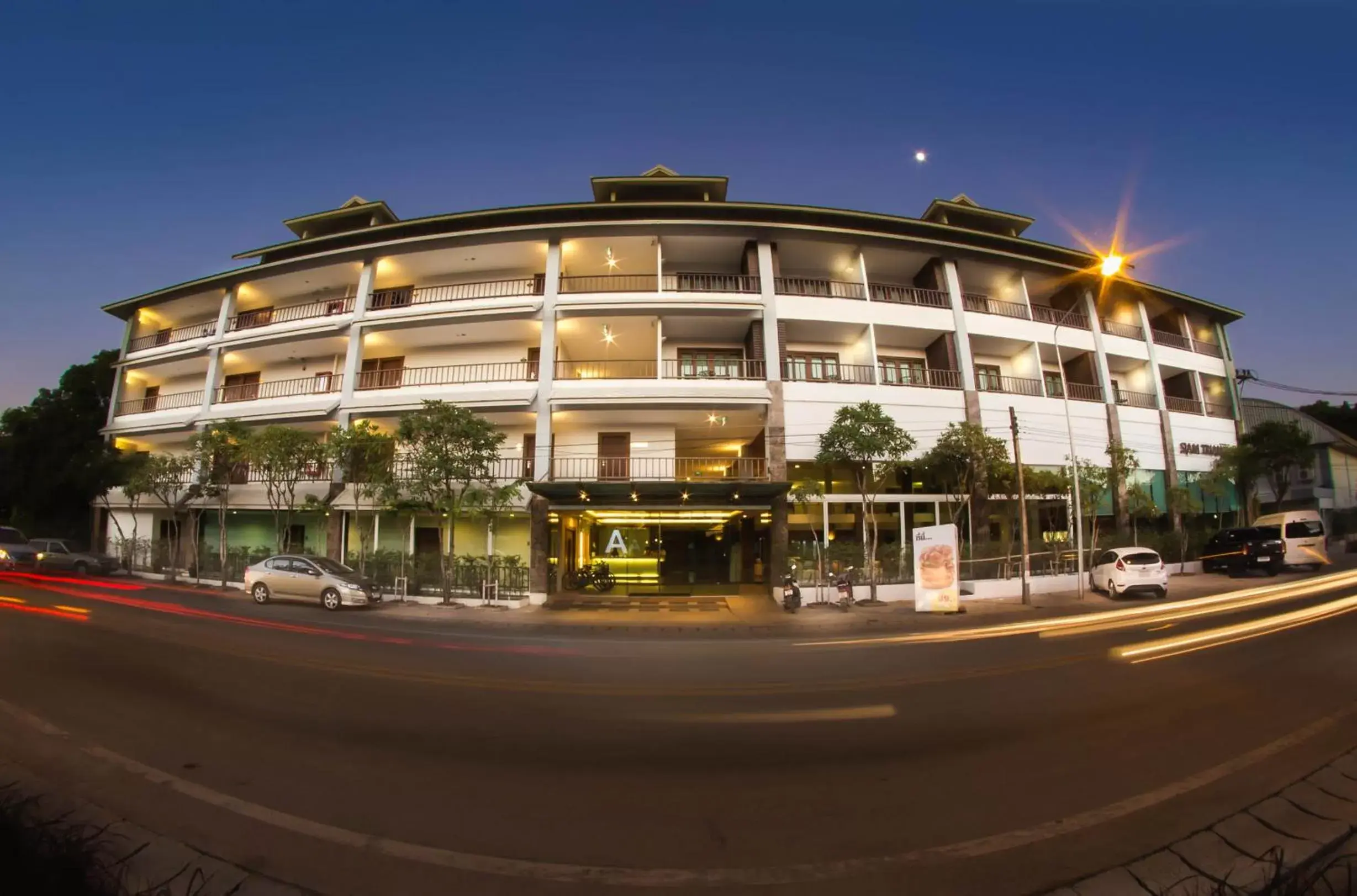 Property building in Siam Triangle Hotel Chiang Sean Property building in Siam Triangle Hotel Chiang Sean