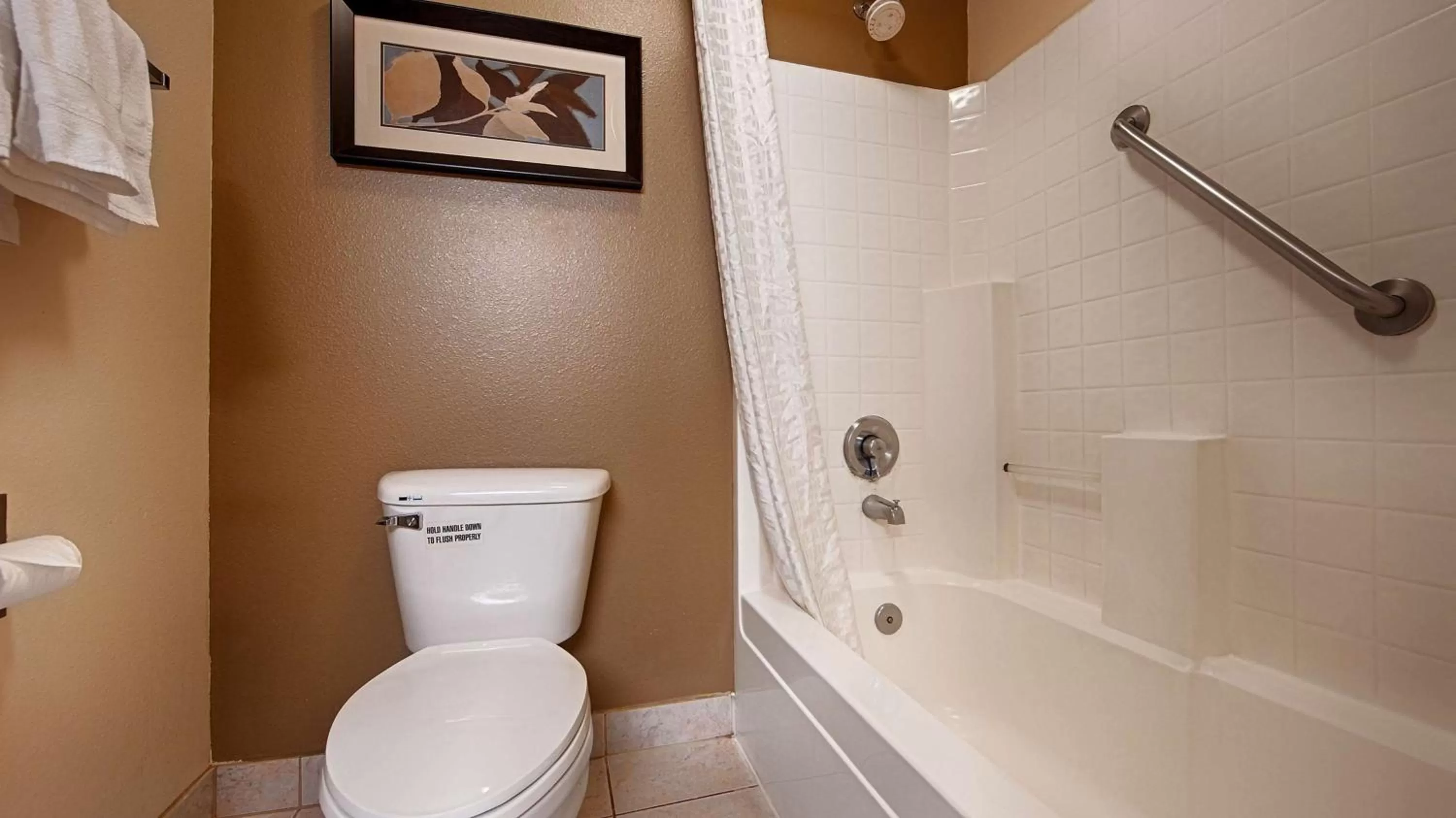 King Room with Roll In Shower - Non-smoking in Best Western PLUS Mountain View Auburn Inn