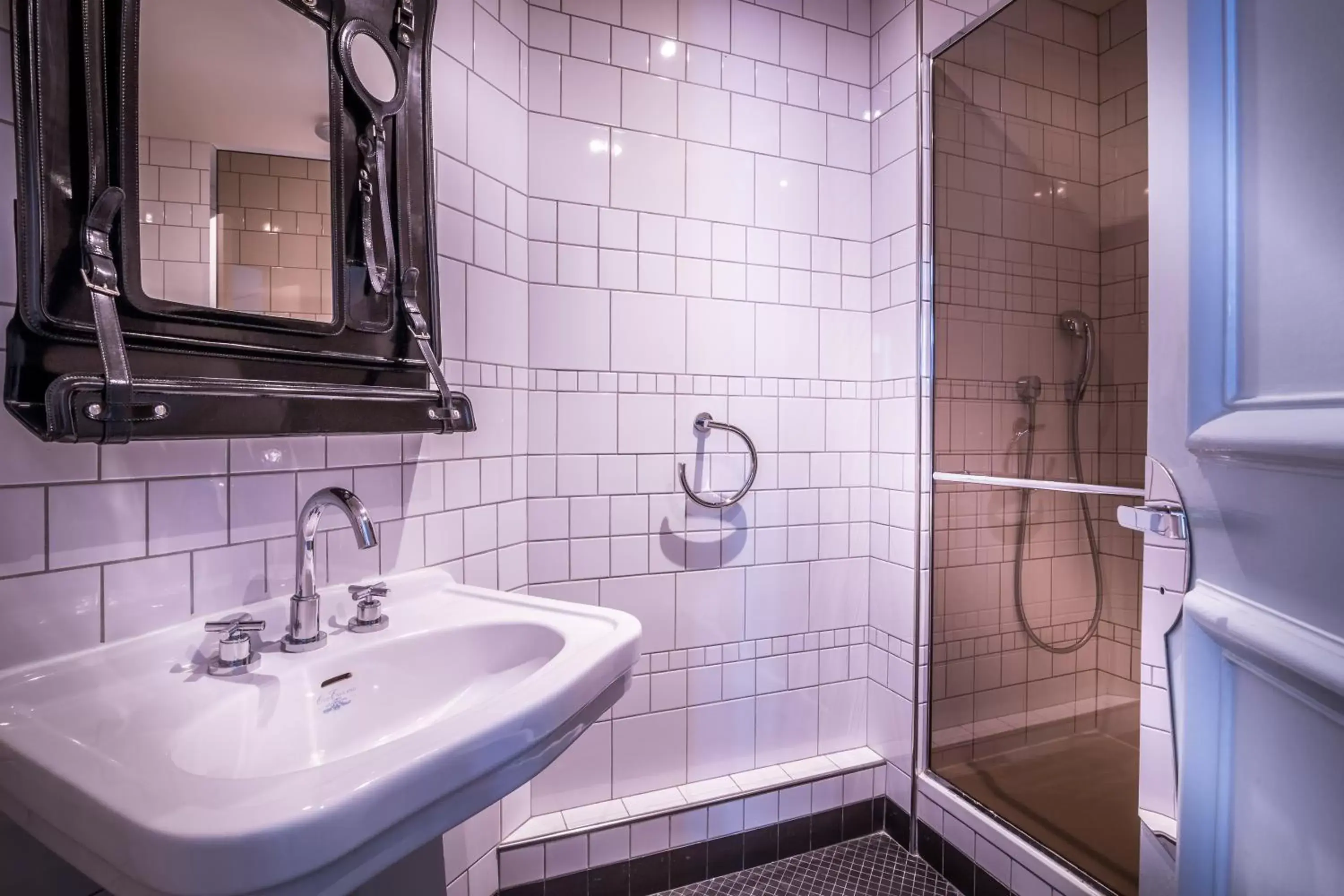 Shower, Bathroom in Best Western Opéra Faubourg