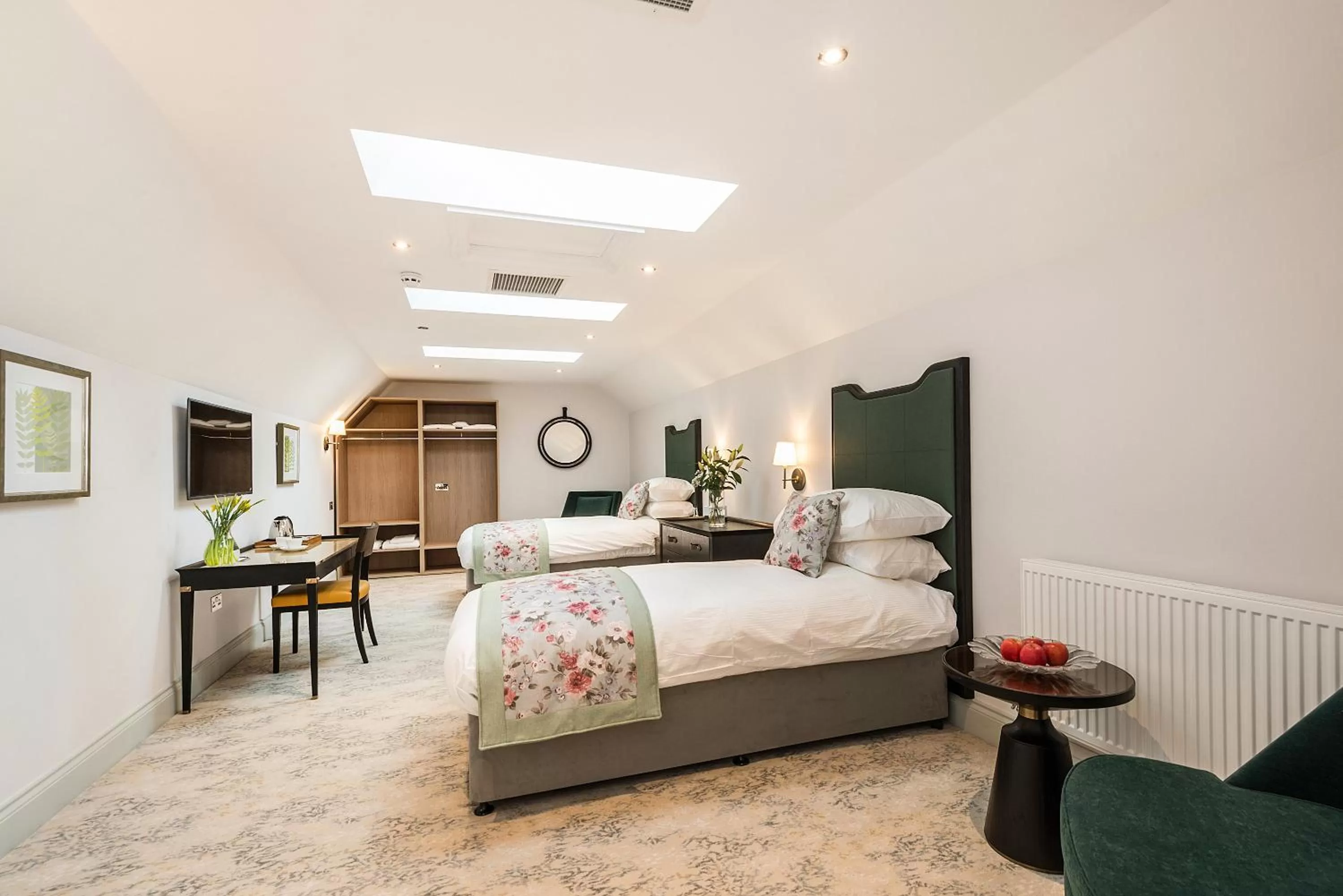 Bed in Burnside Hotel