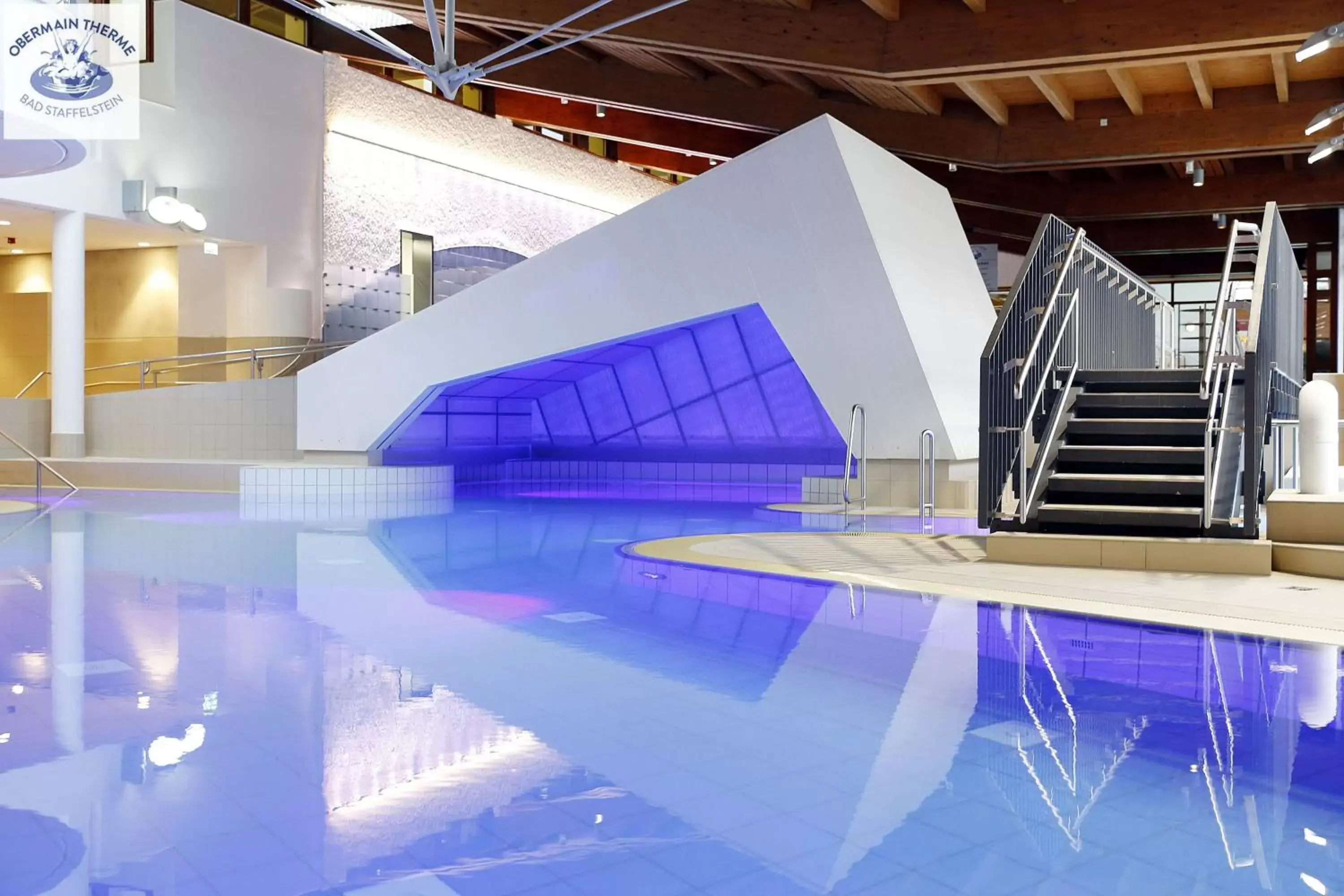 Swimming Pool in Best Western Plus Kurhotel an der Obermaintherme