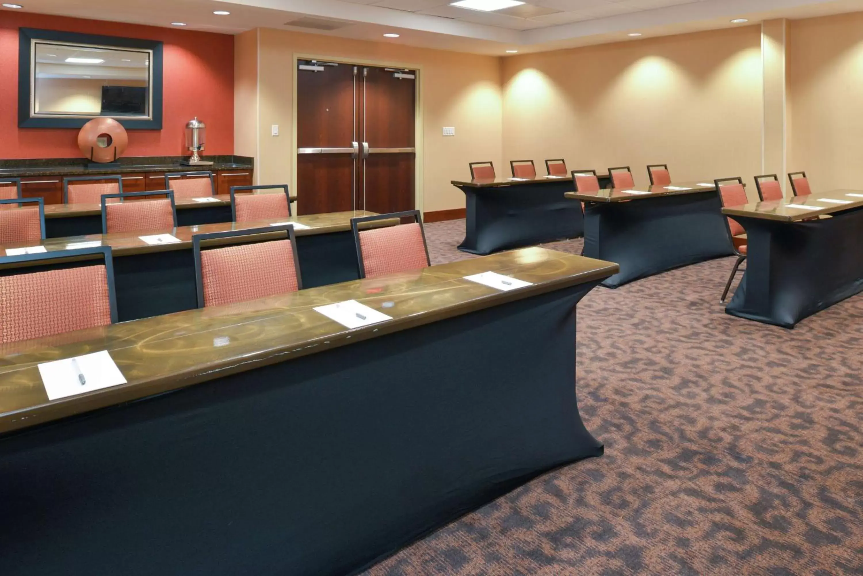 Meeting/conference room in Hampton Inn Frederick