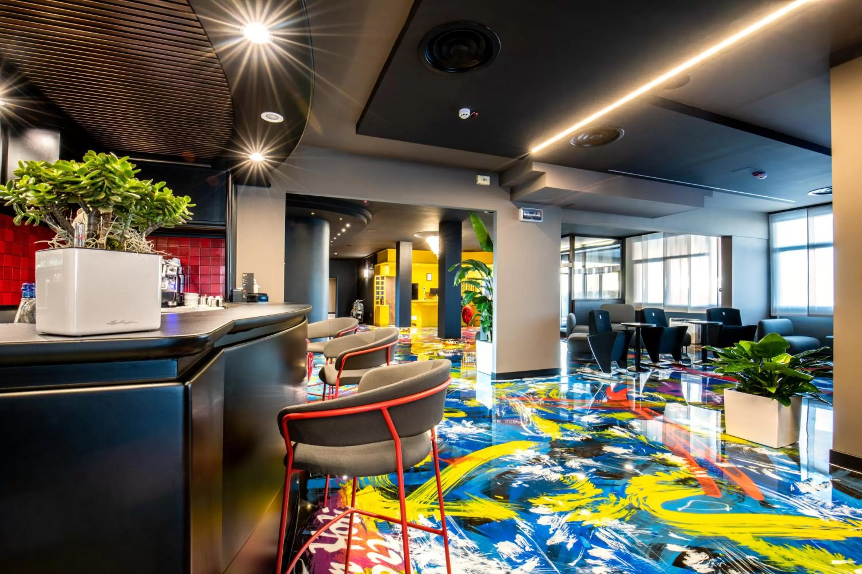 Lounge or bar in Muraless Art Hotel - WorldHotels Crafted