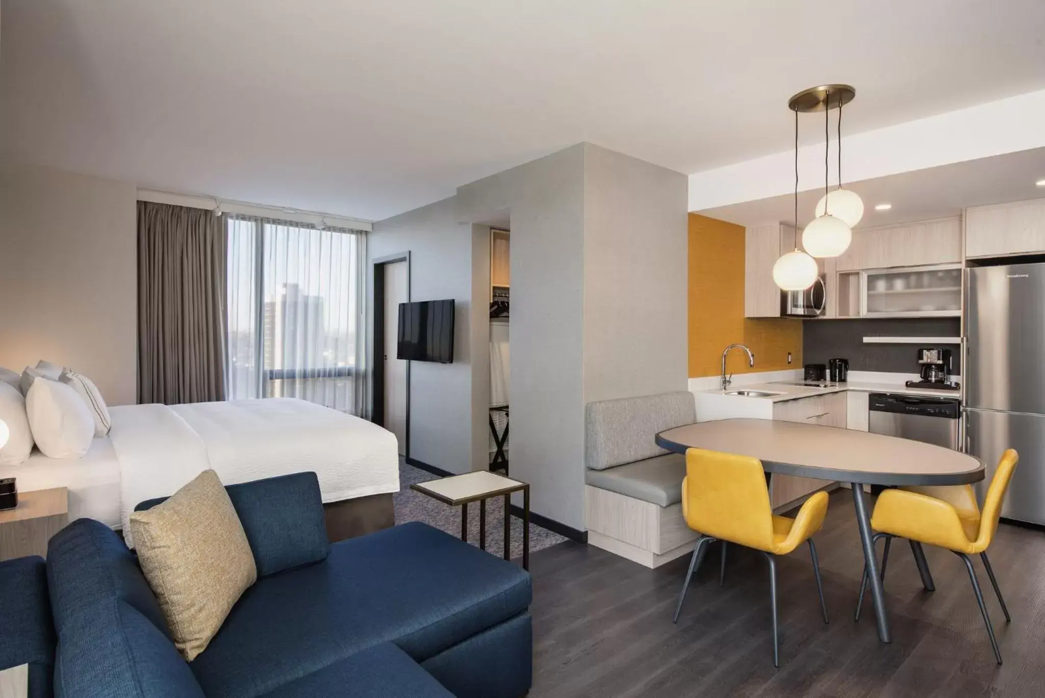 Bedroom in Residence Inn by Marriott Calgary Downtown/Beltline District