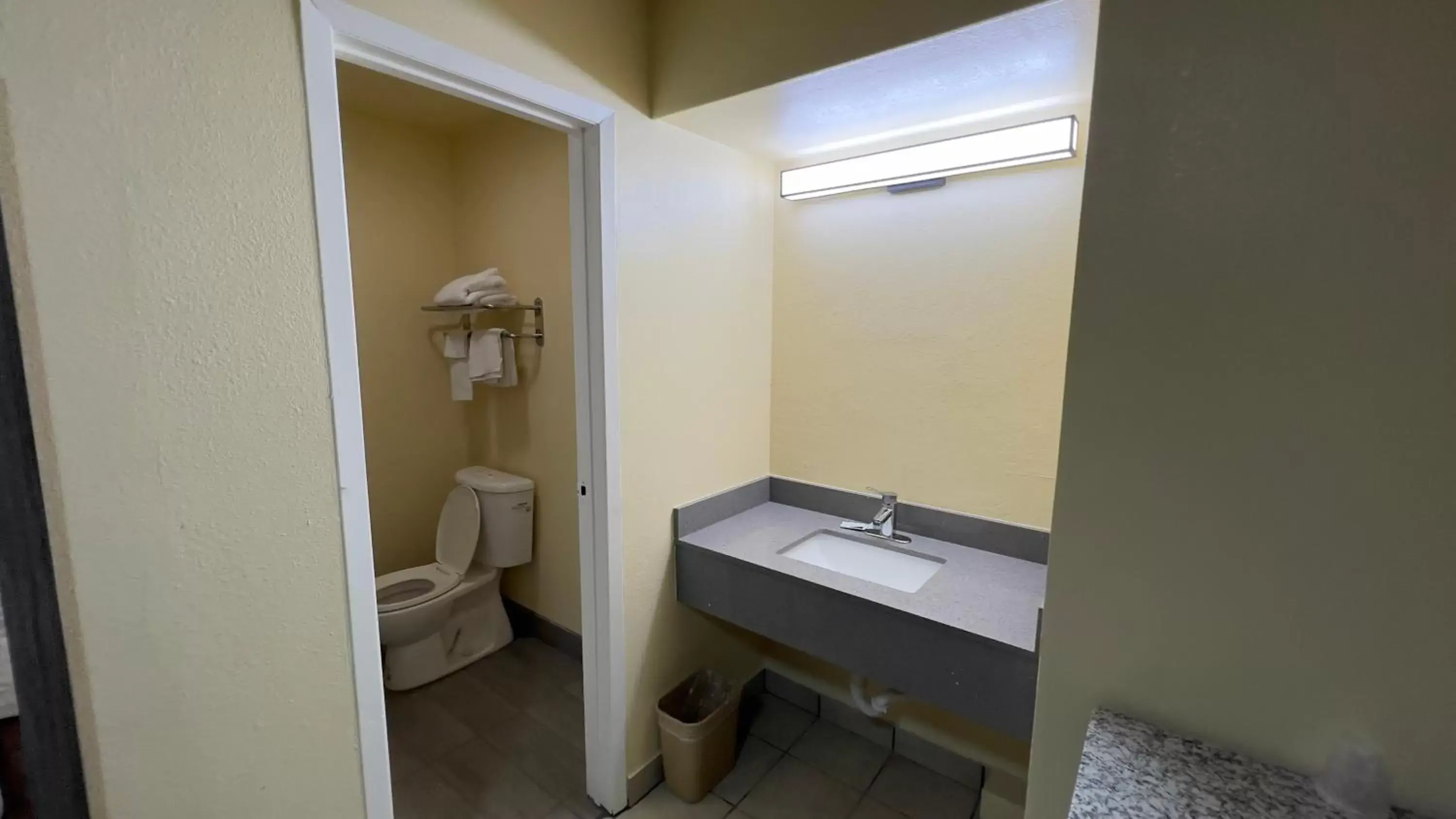Bathroom in Americas Best Value Inn San Antonio Airport South