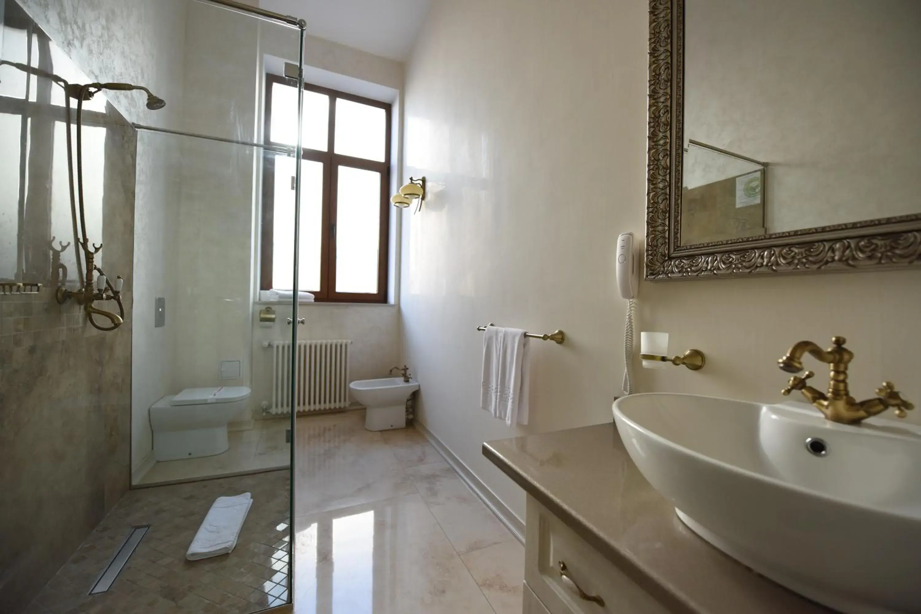 Bathroom in Euro Hotel Grivita