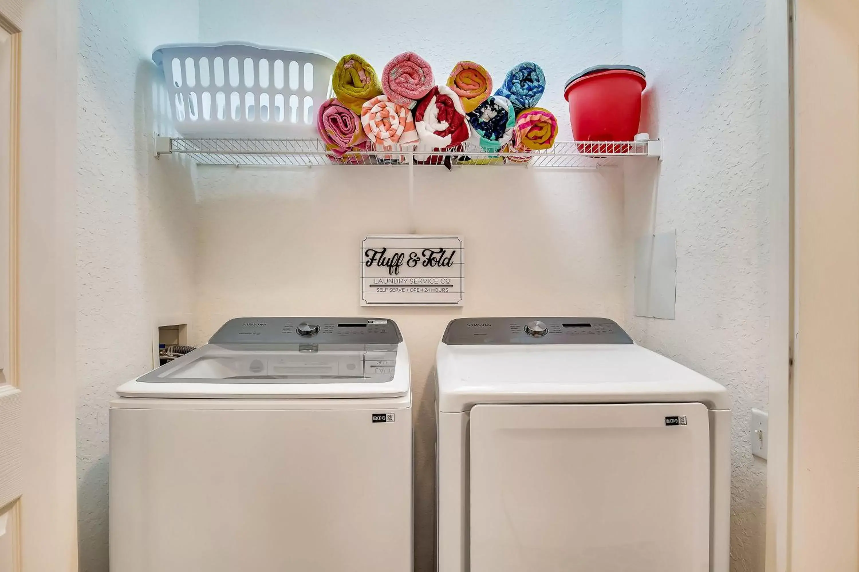 laundry, Kitchen/Kitchenette in Magical Adventure Condo w Waterpark near Disney No Resort Fees