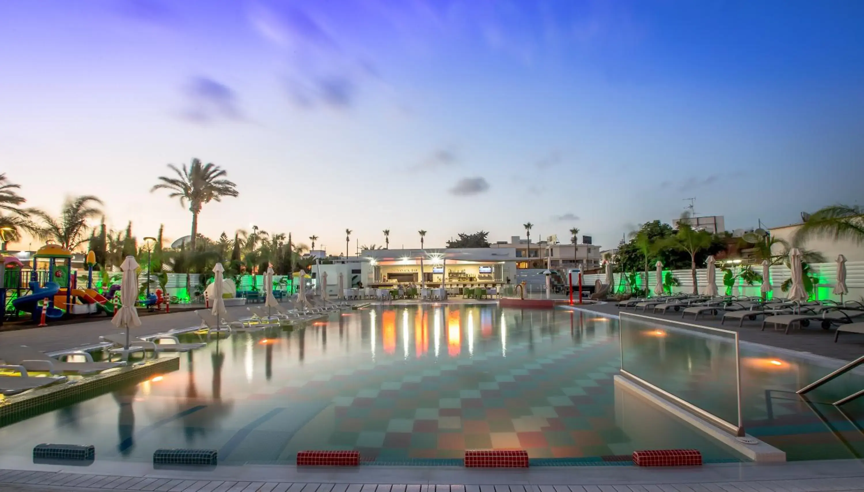 Swimming Pool in Nicholas Color Hotel