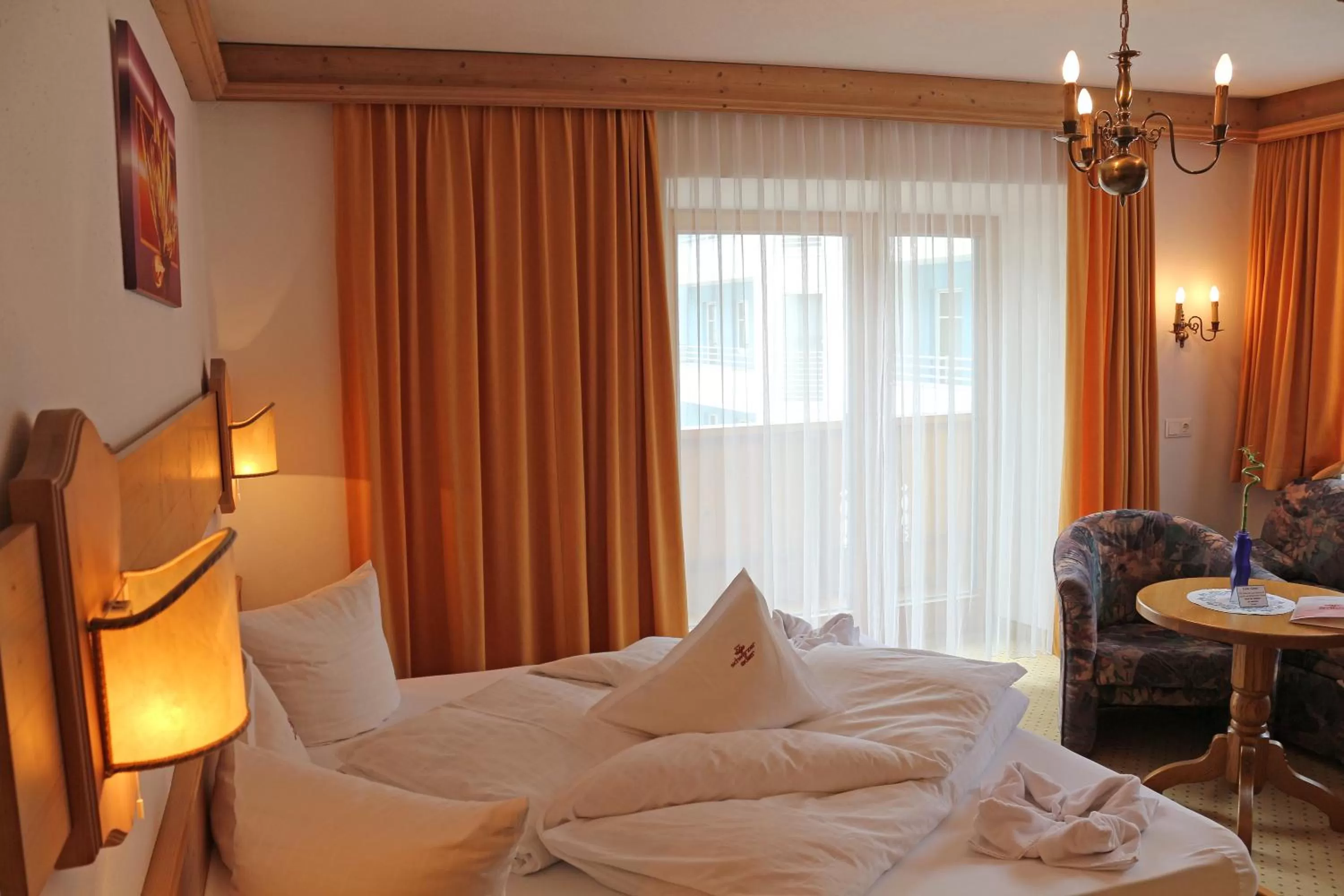 Photo of the whole room, Bed in Hotel Schwarzer Adler