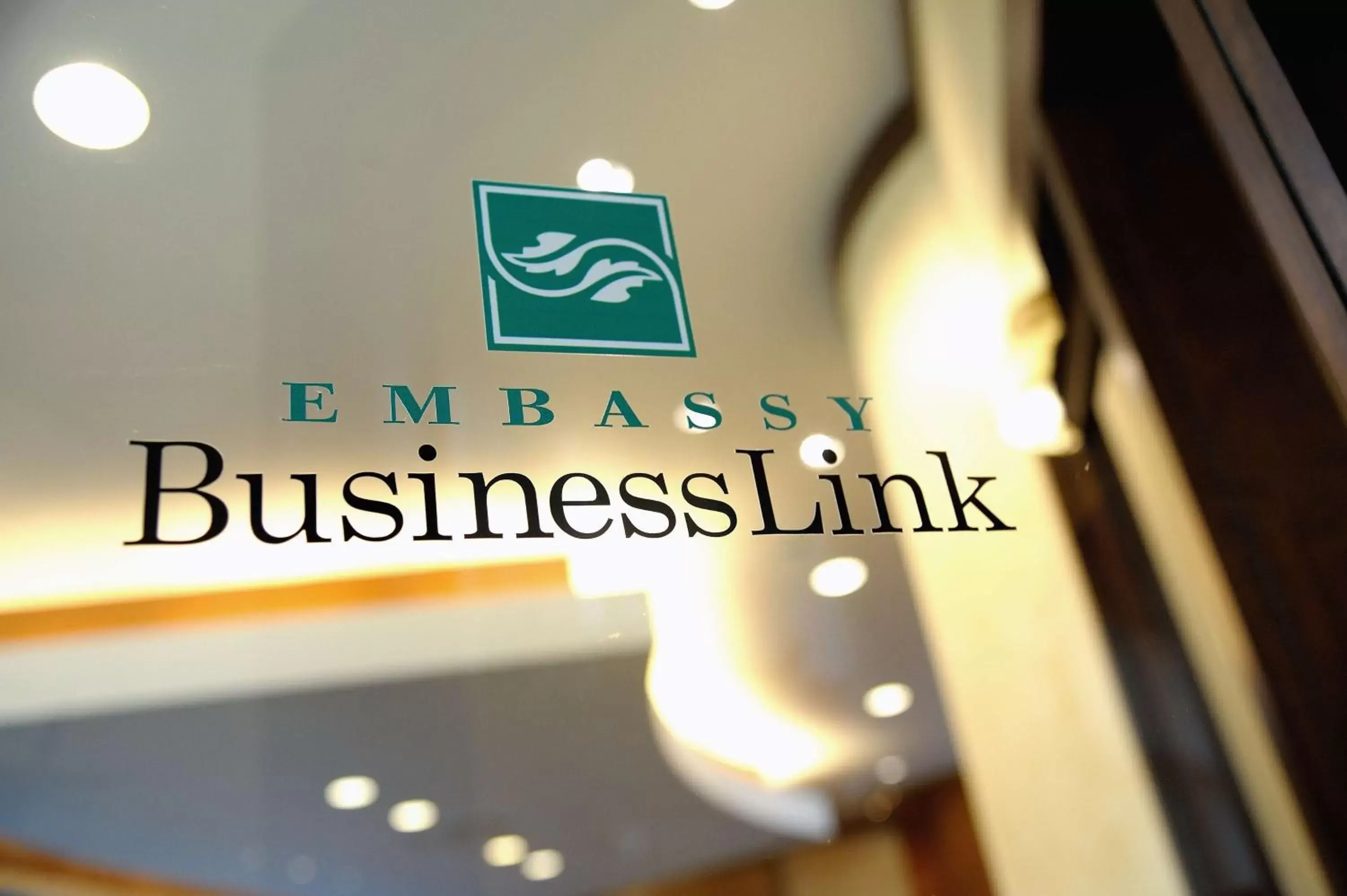 Business facilities in Embassy Suites Houston - Downtown