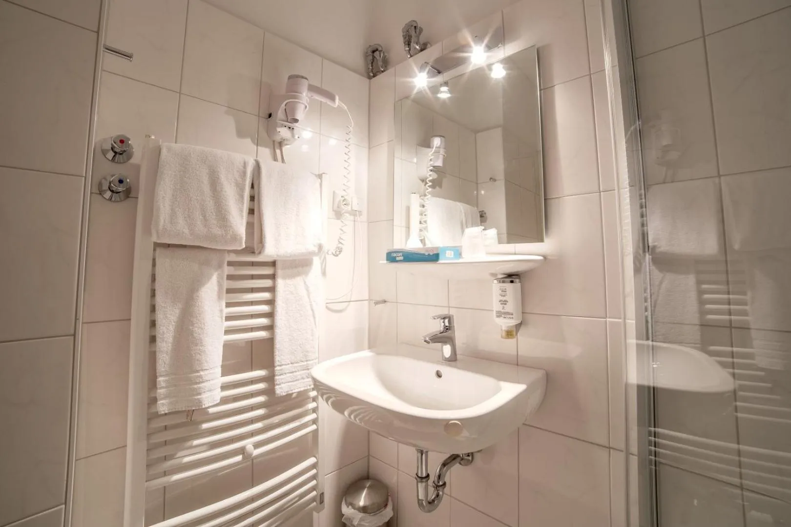 Bathroom in City Hotel Hannover