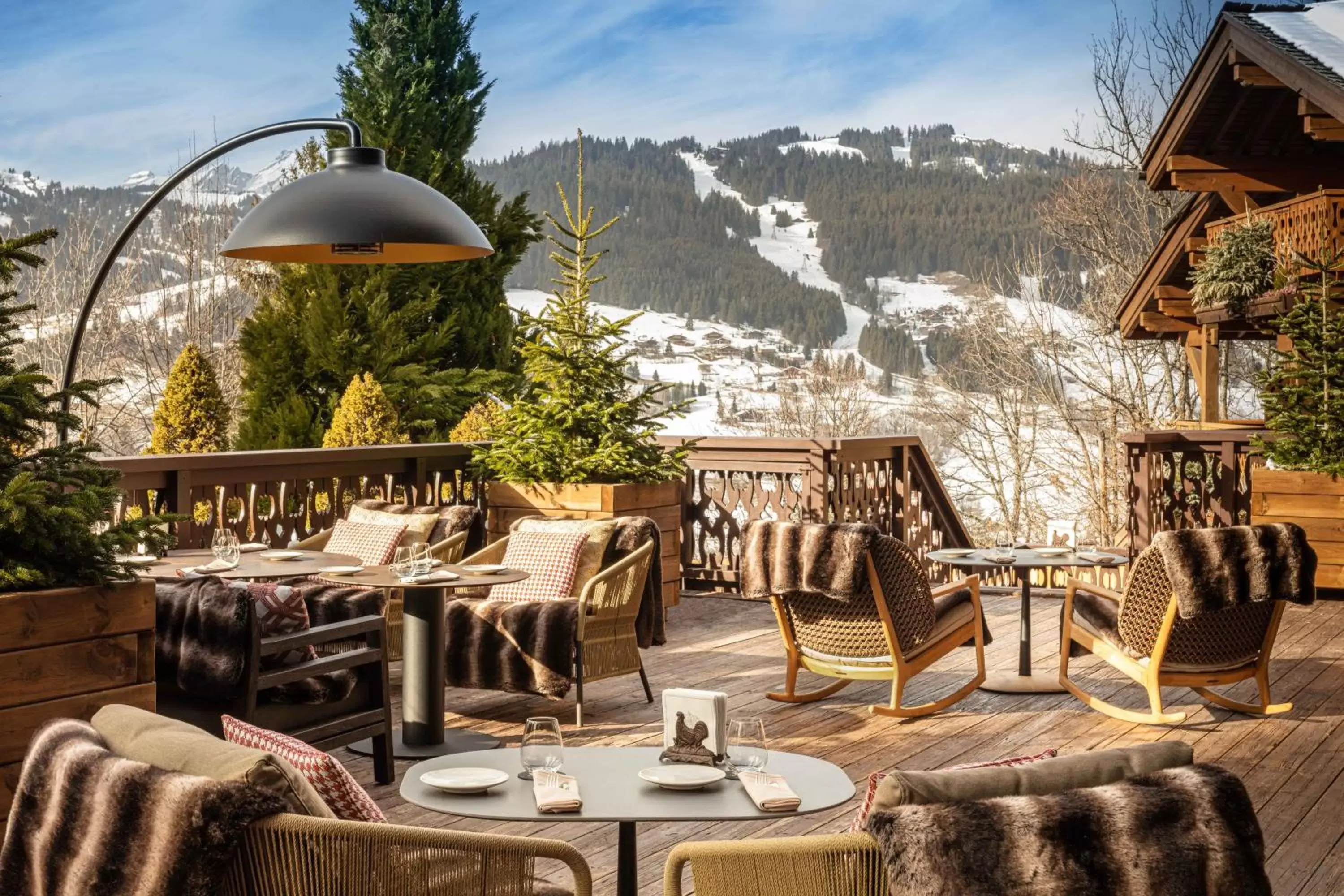 Patio, Restaurant/Places to Eat in Les Chalets du Mont d'Arbois Megeve, a Four Seasons Hotel
