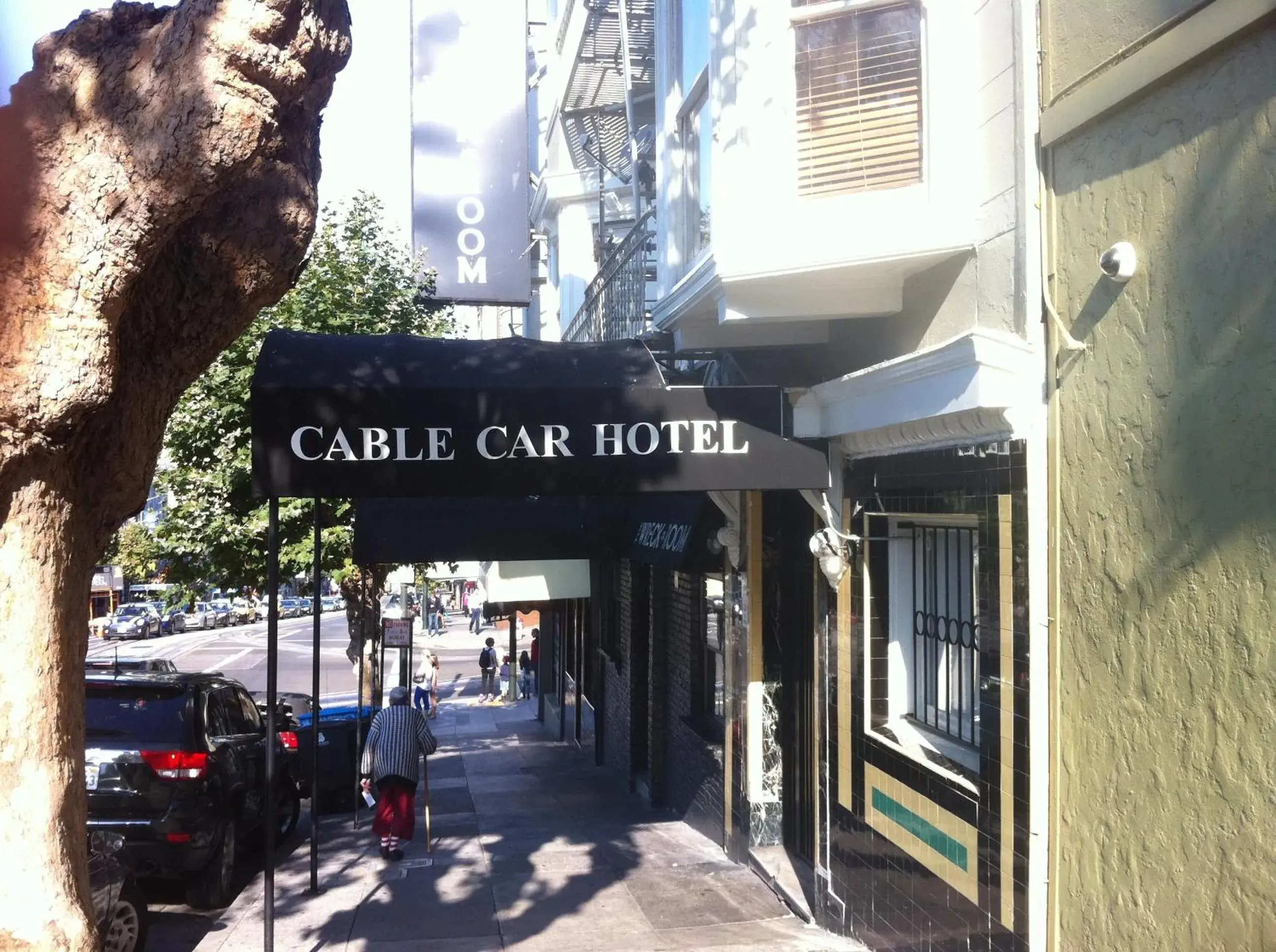 Facade/entrance in Cable Car Hotel