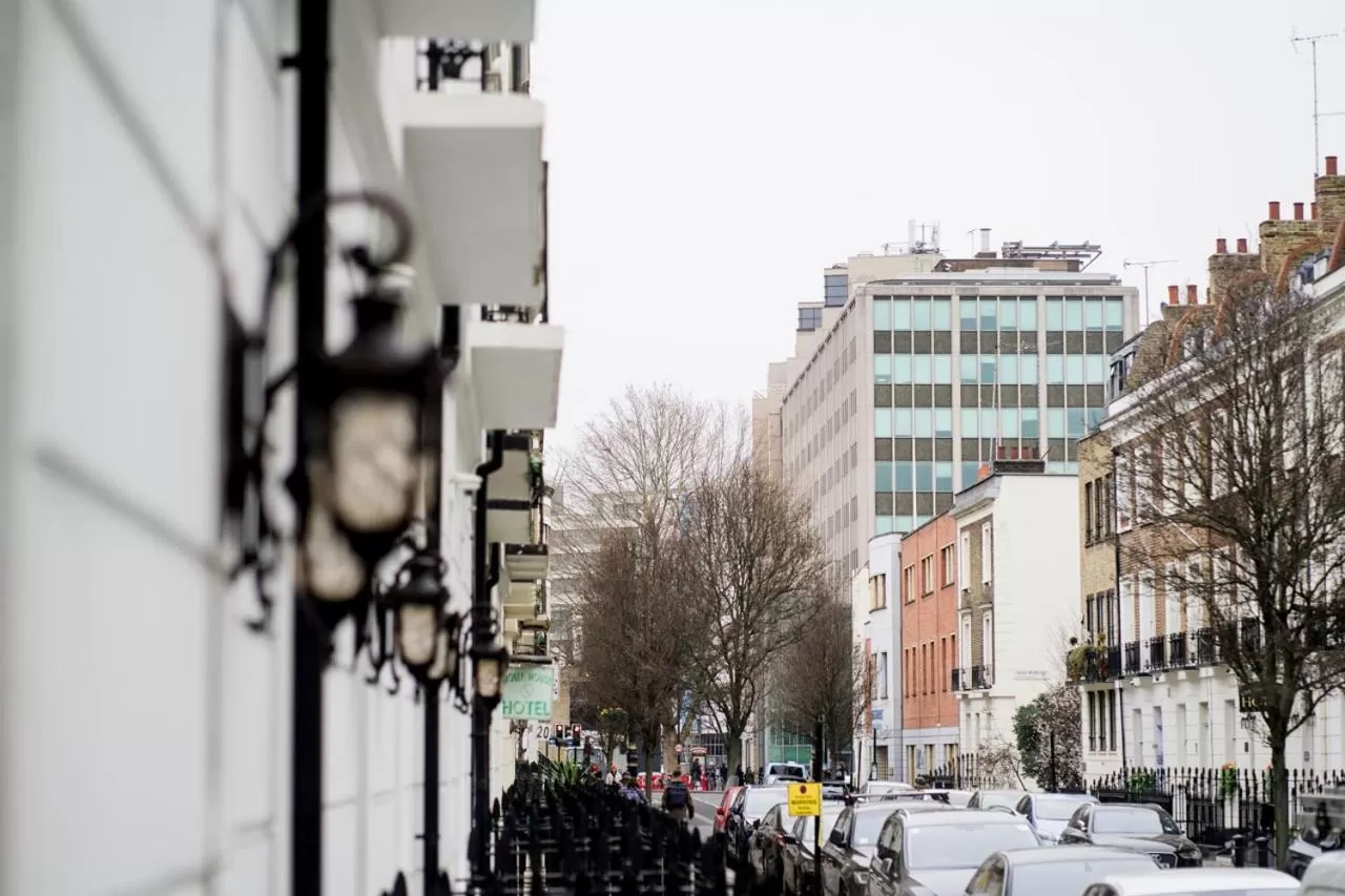Neighbourhood in Best Western Buckingham Palace Rd