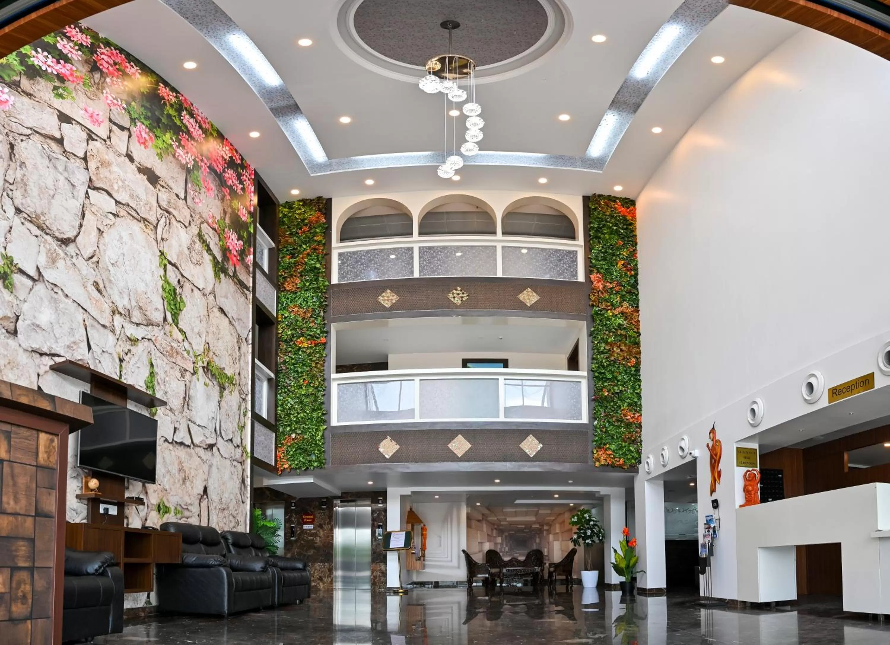 Lobby or reception in Hotel Laxmi Empire