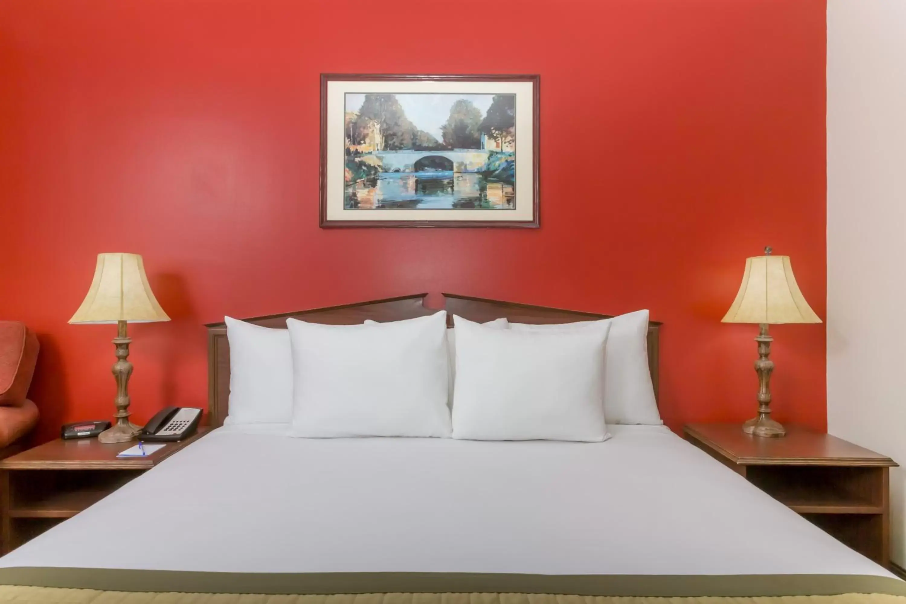 Bed, Room Photo in Baymont by Wyndham Brunswick GA