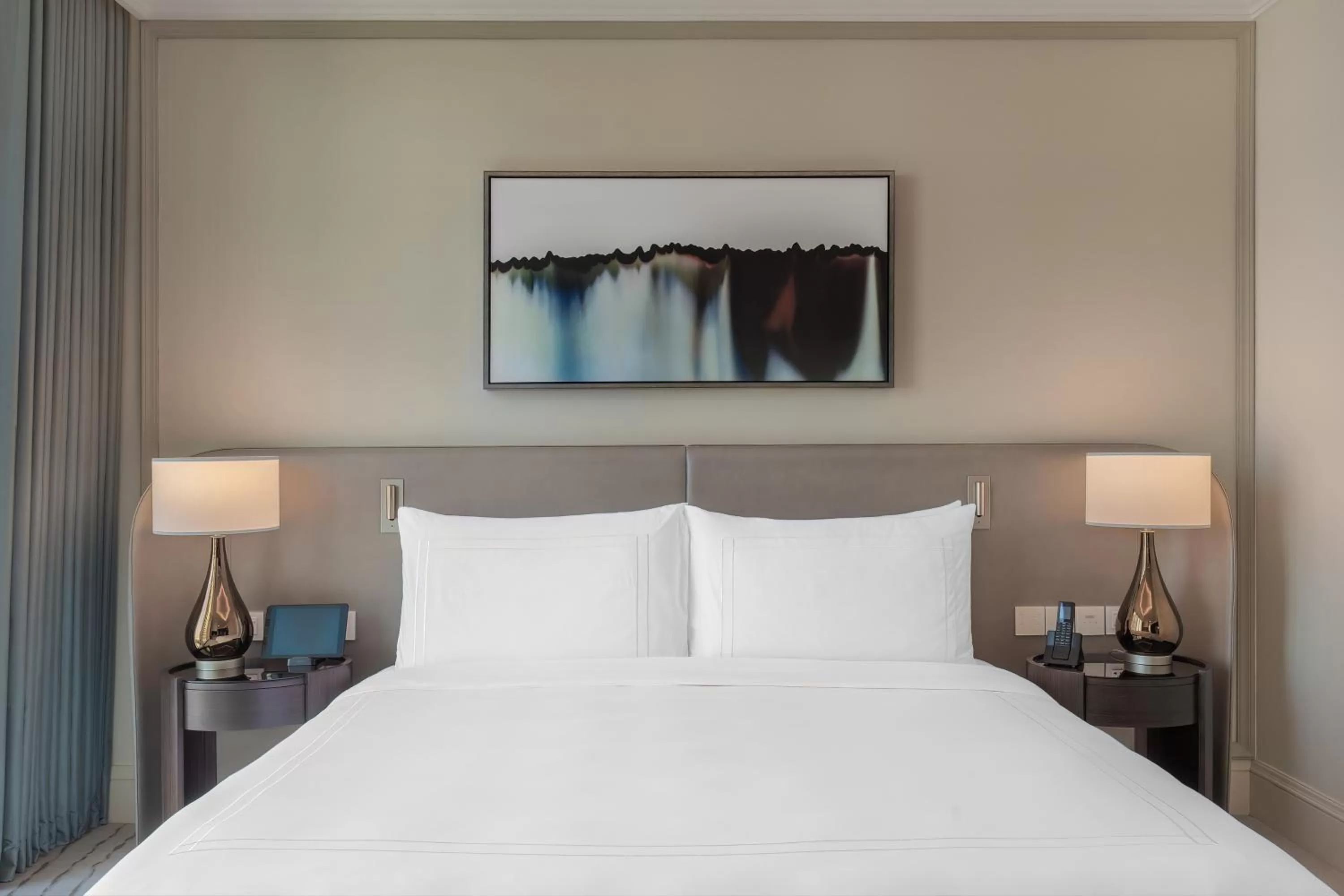 Bed in Address Dubai Mall