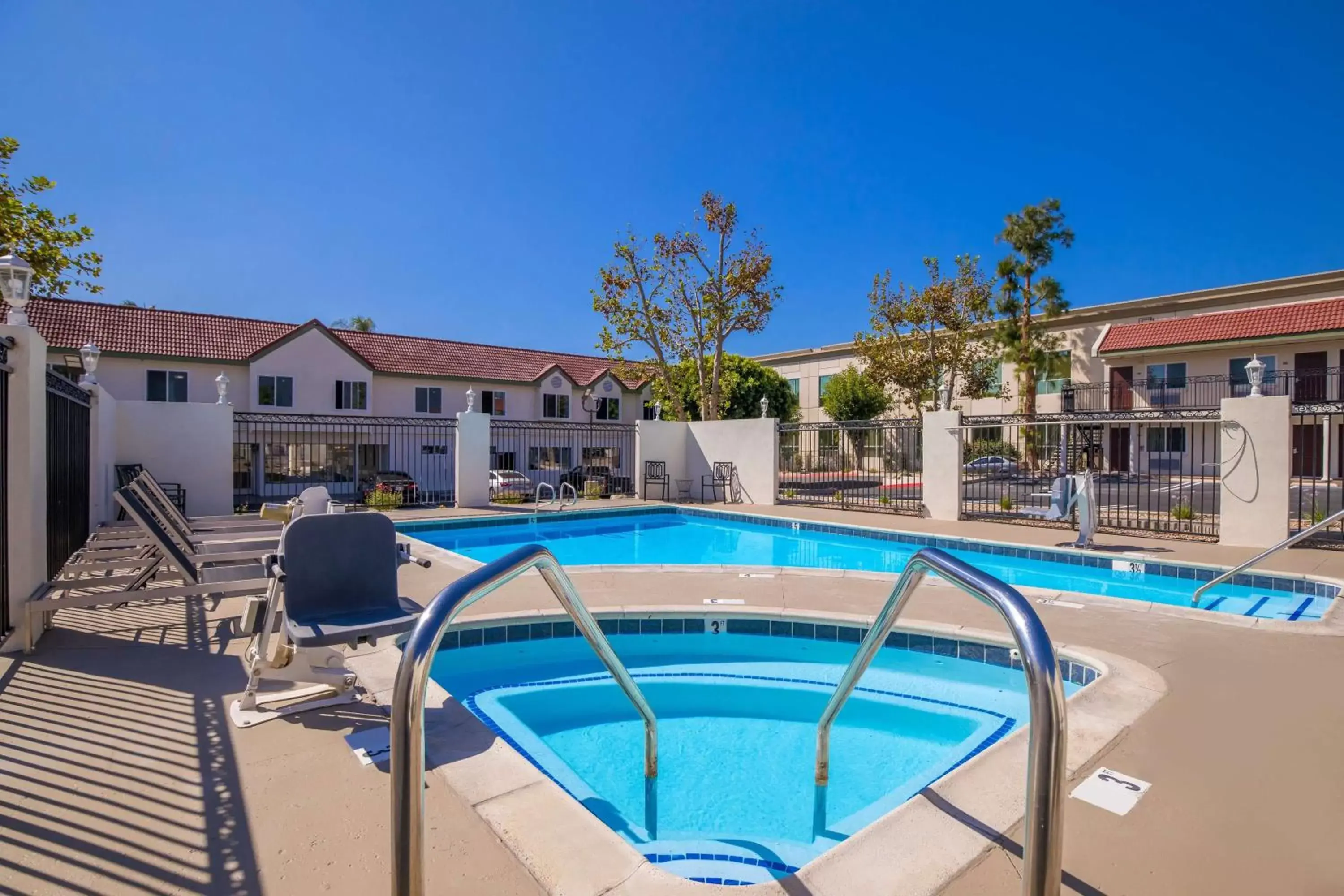 Pool view, Swimming Pool in SureStay Plus Hotel by Best Western Upland - Ontario North