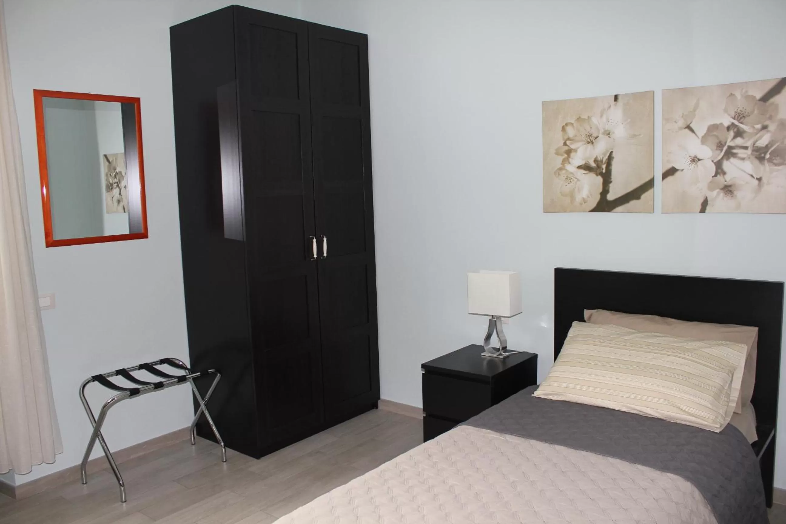 Photo of the whole room, Bed in B&B Il Giardino In Città - Parcheggio Privato Gratuito