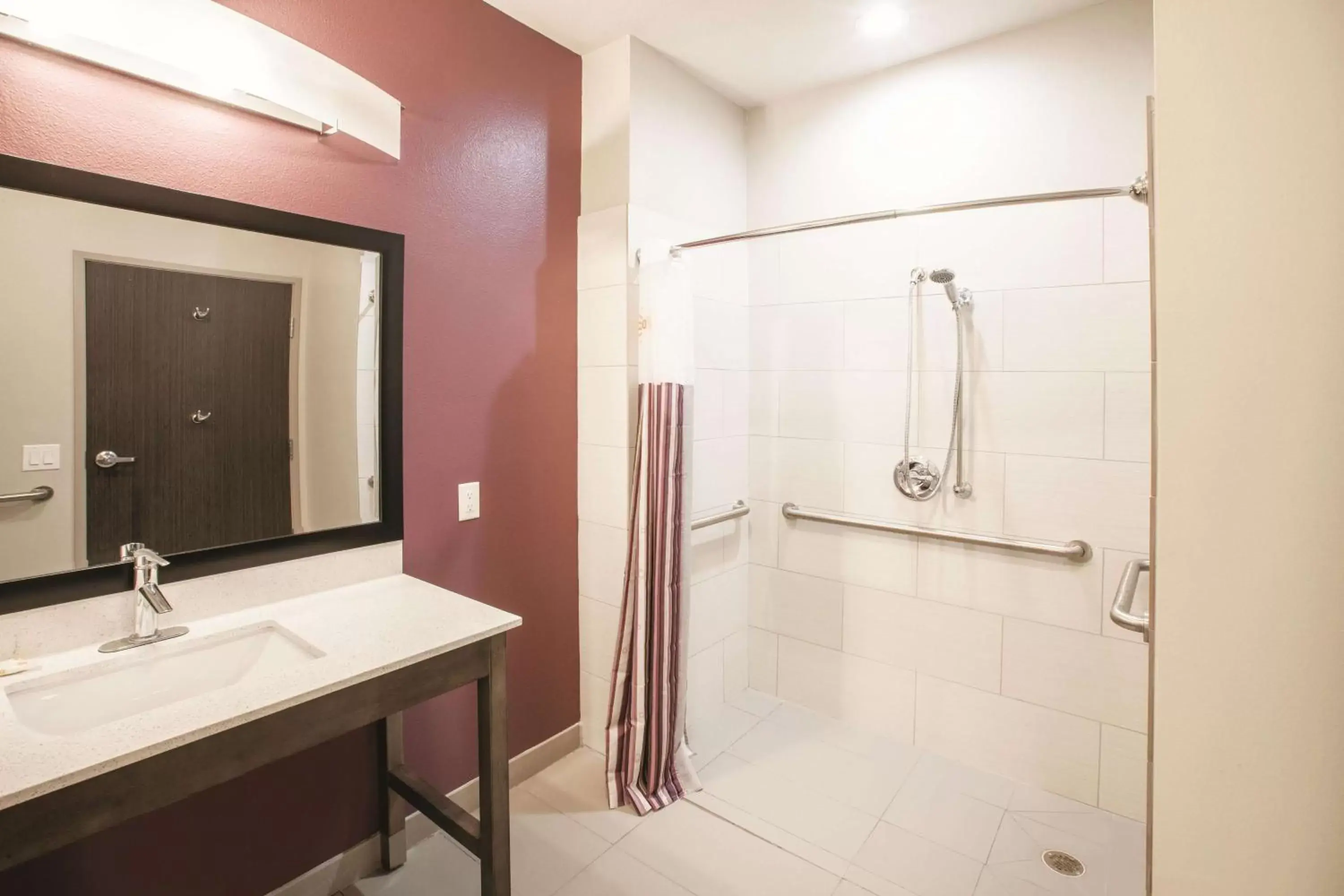 Photo of the whole room, Bathroom in La Quinta by Wyndham San Marcos Outlet Mall