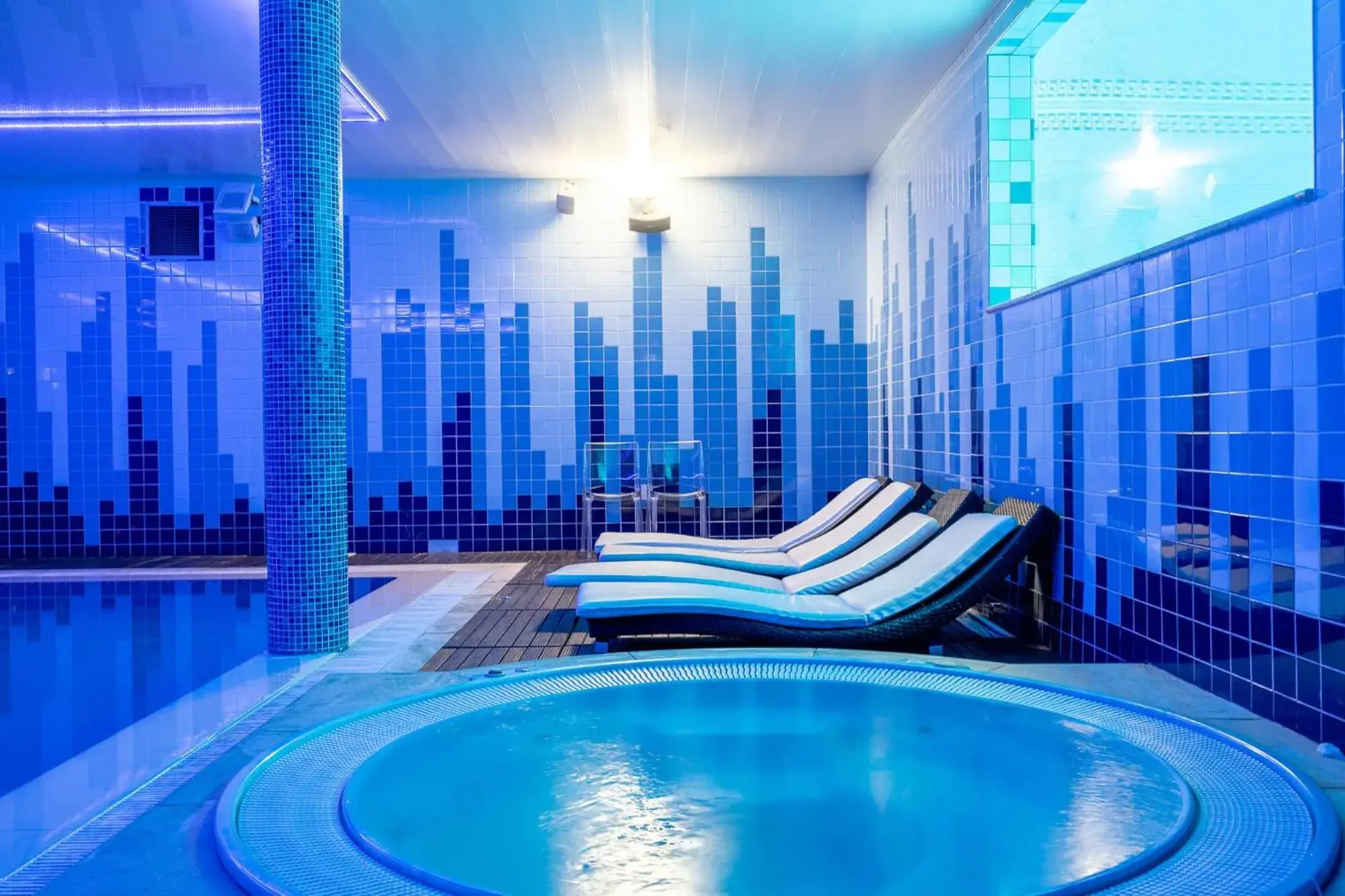 Swimming Pool in Hotel de Ilhavo Plaza & Spa