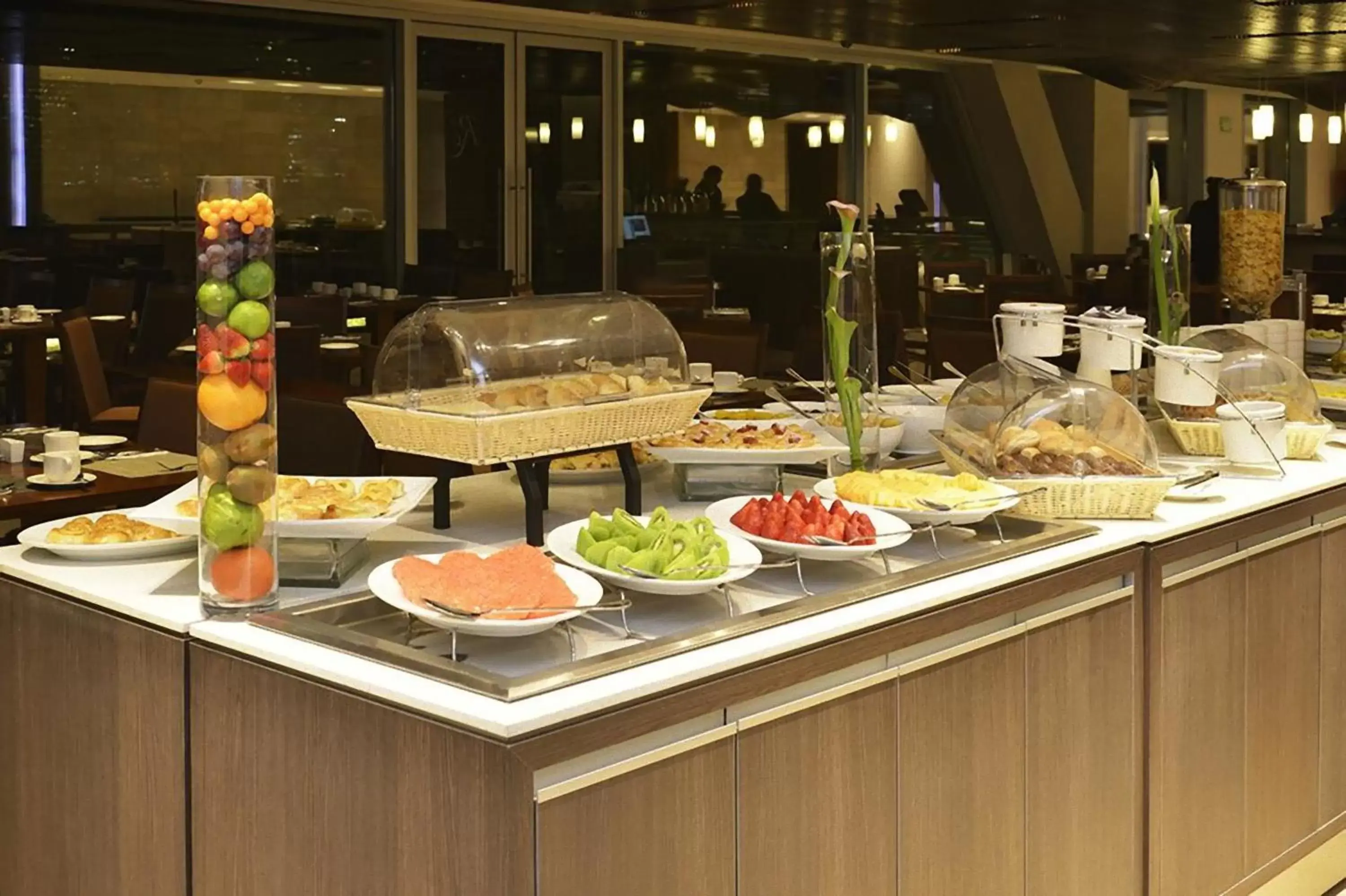 Buffet breakfast in Radisson Blu Plaza El Bosque Santiago