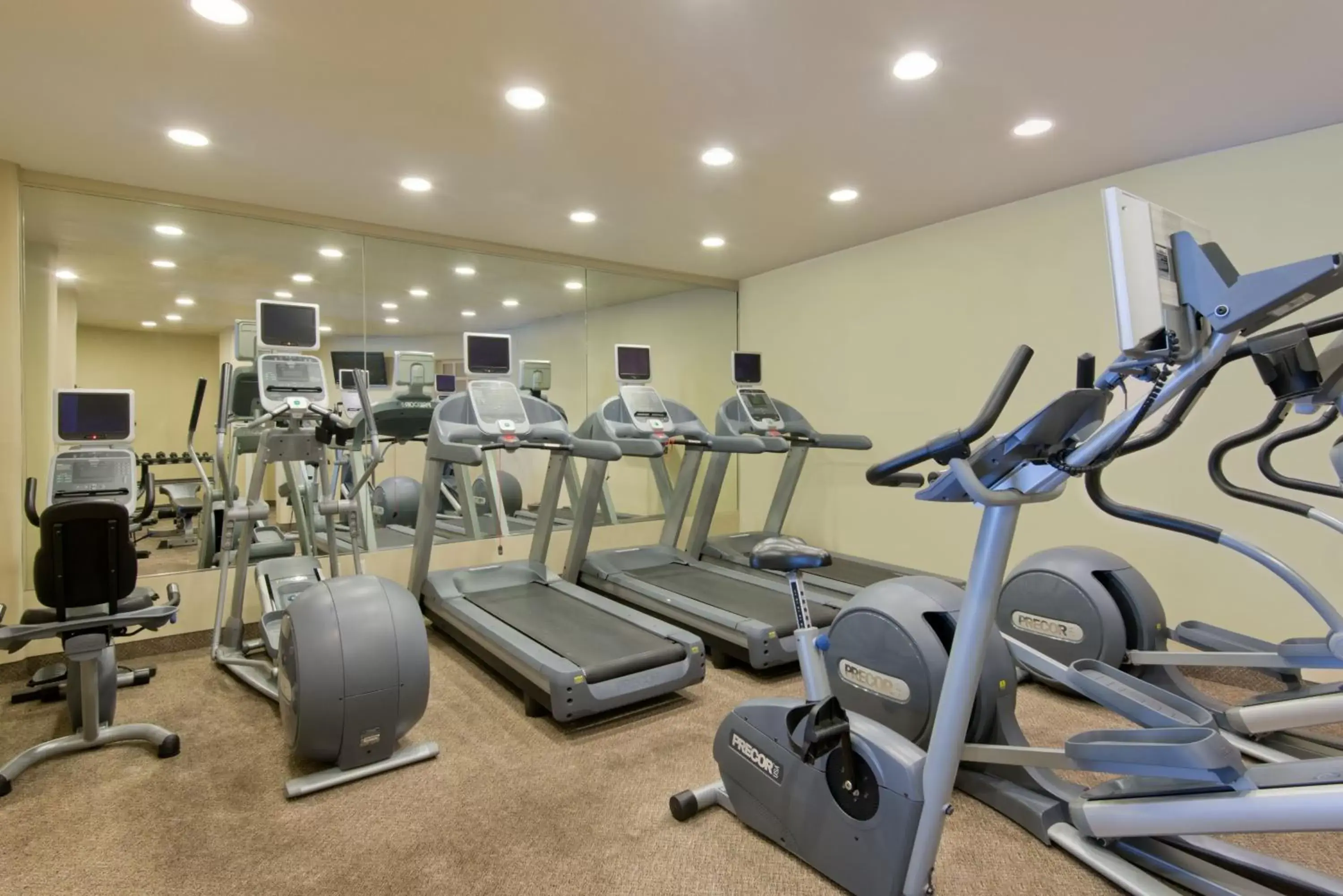 Fitness centre/facilities, Fitness Center/Facilities in Crowne Plaza Albuquerque