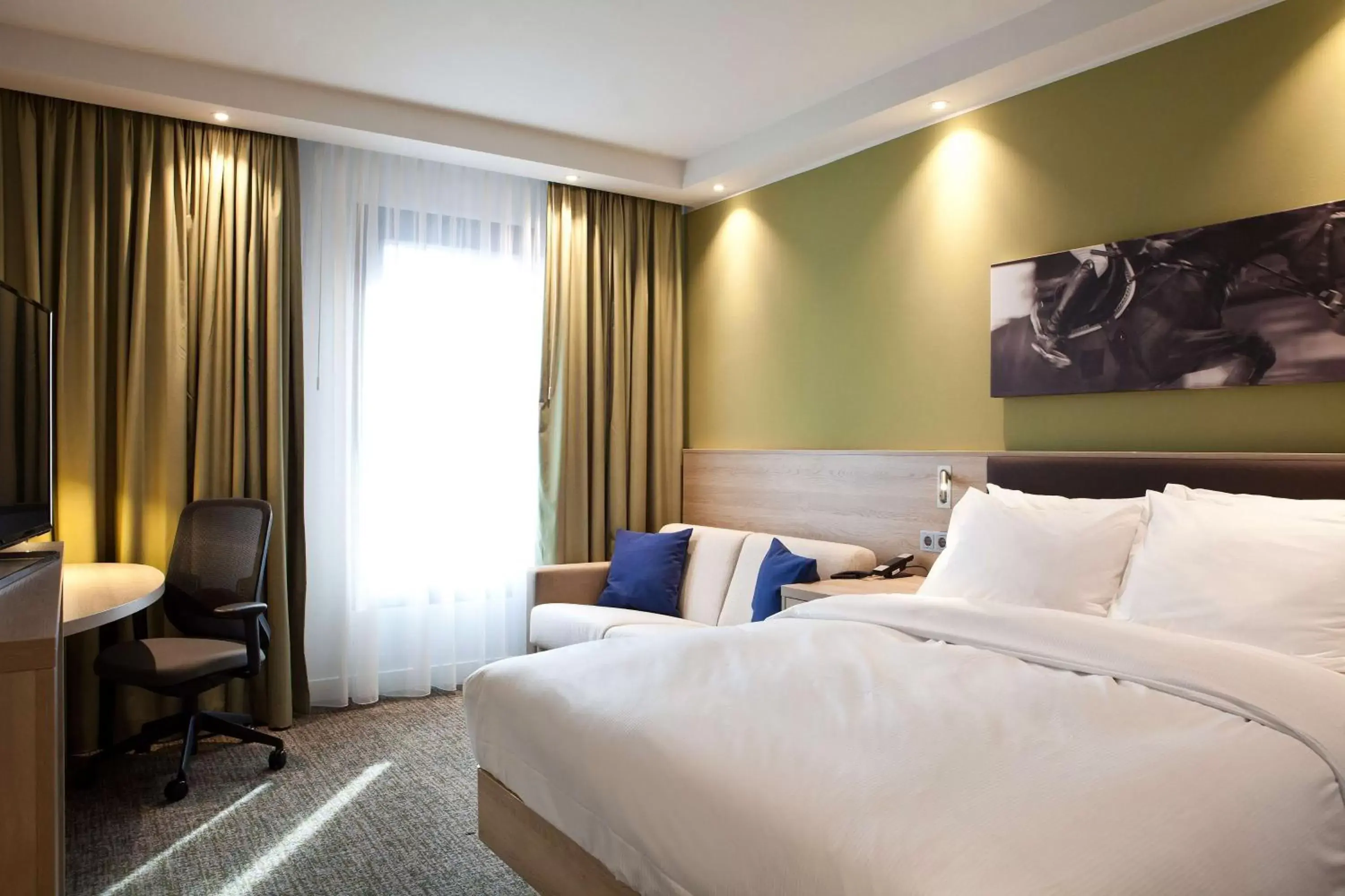 Bedroom, Bed in Hampton By Hilton Aachen Tivoli