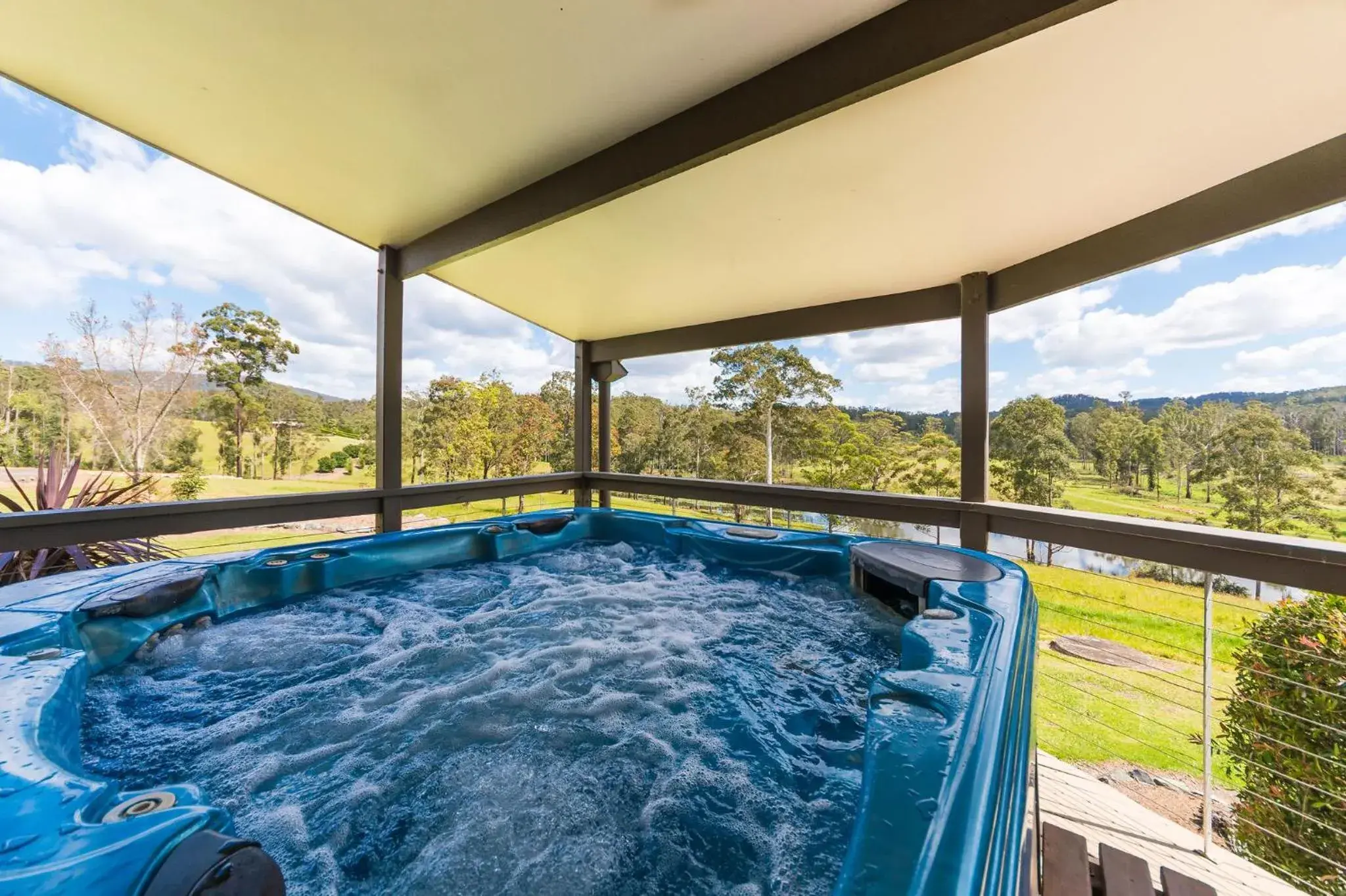 Hot Tub in Clarendon Forest Retreat