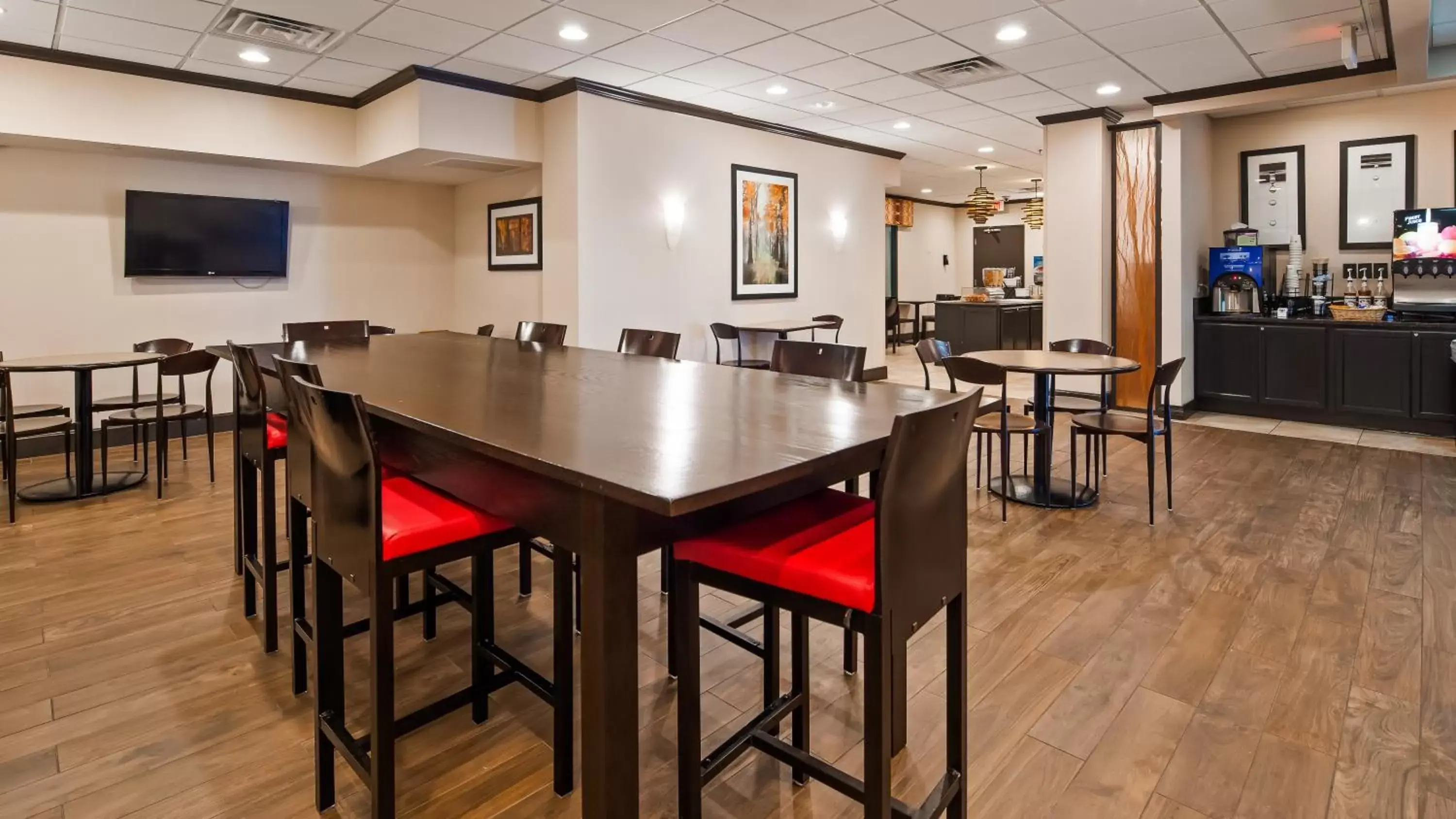 Food and drinks in Best Western Executive Hotel New Haven-West Haven