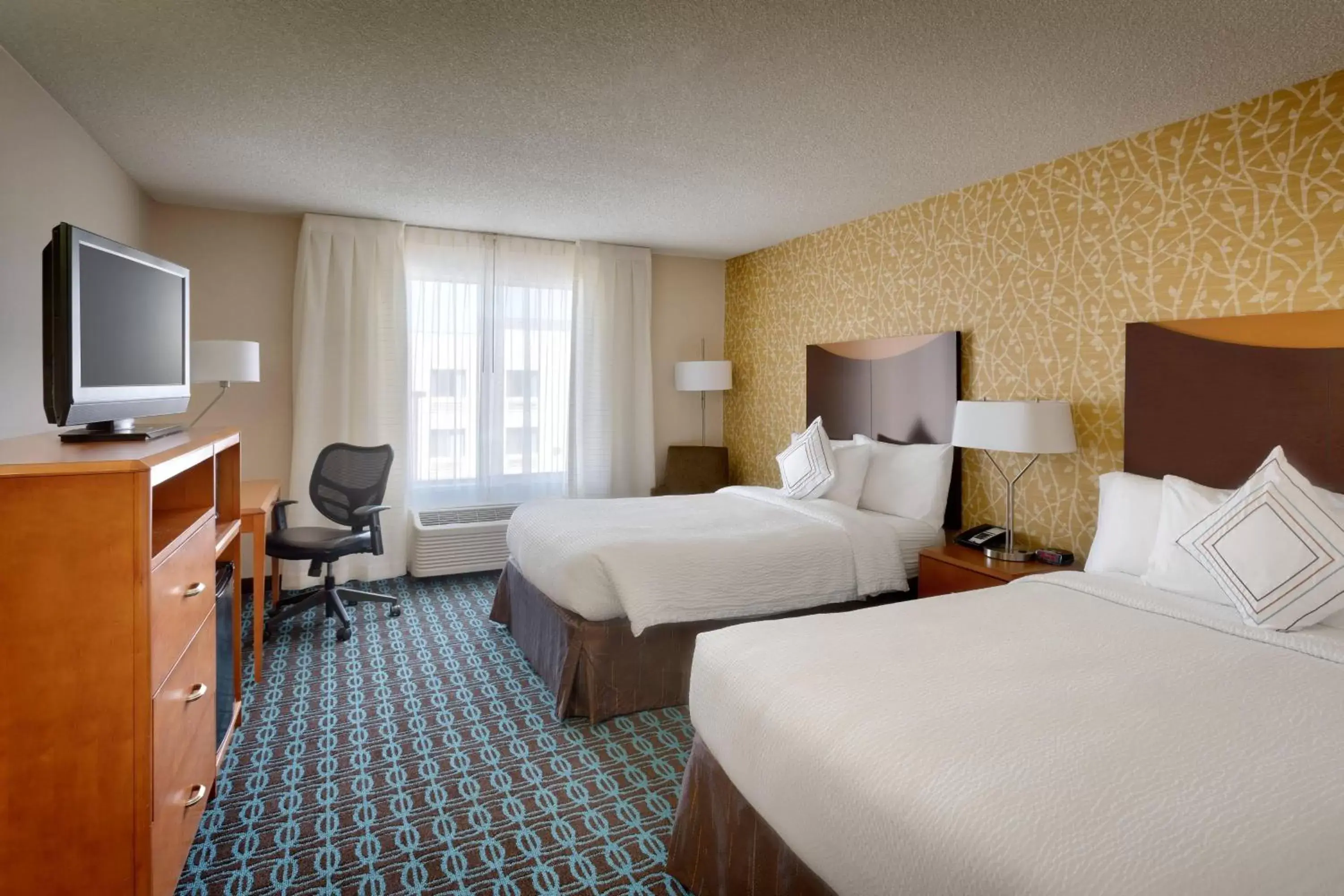 Photo of the whole room, Bed in Fairfield Inn & Suites Salt Lake City Airport