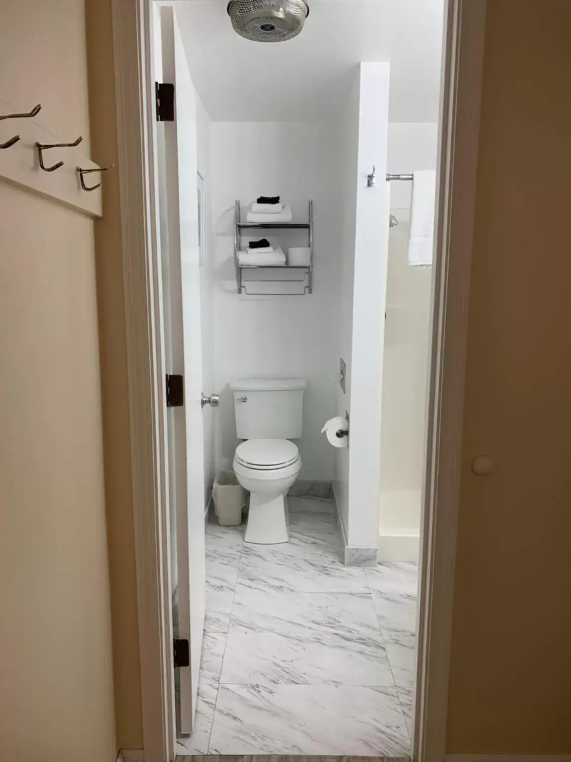 Bathroom in San Dune Inn
