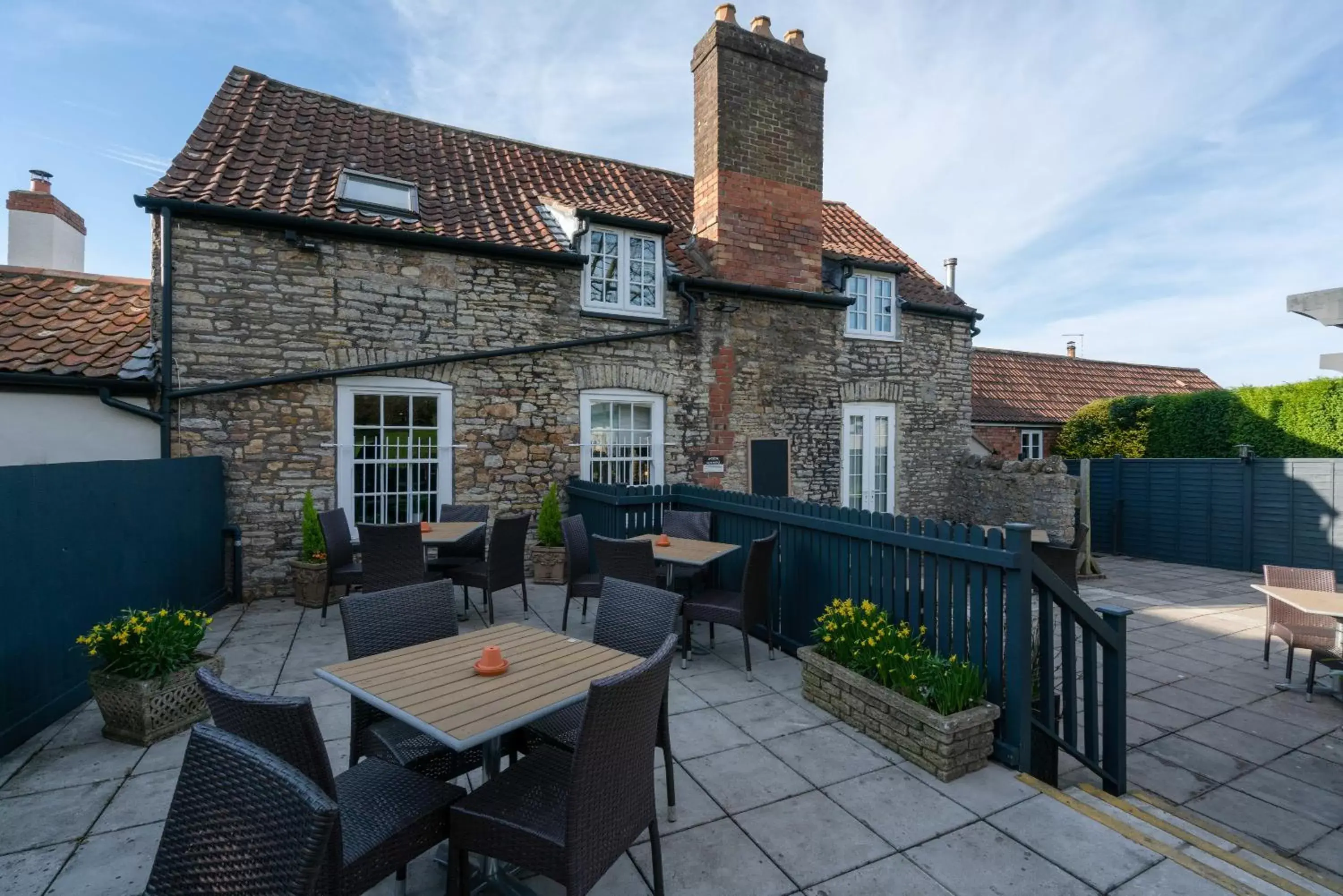 Patio, Property Building in Bowl Inn