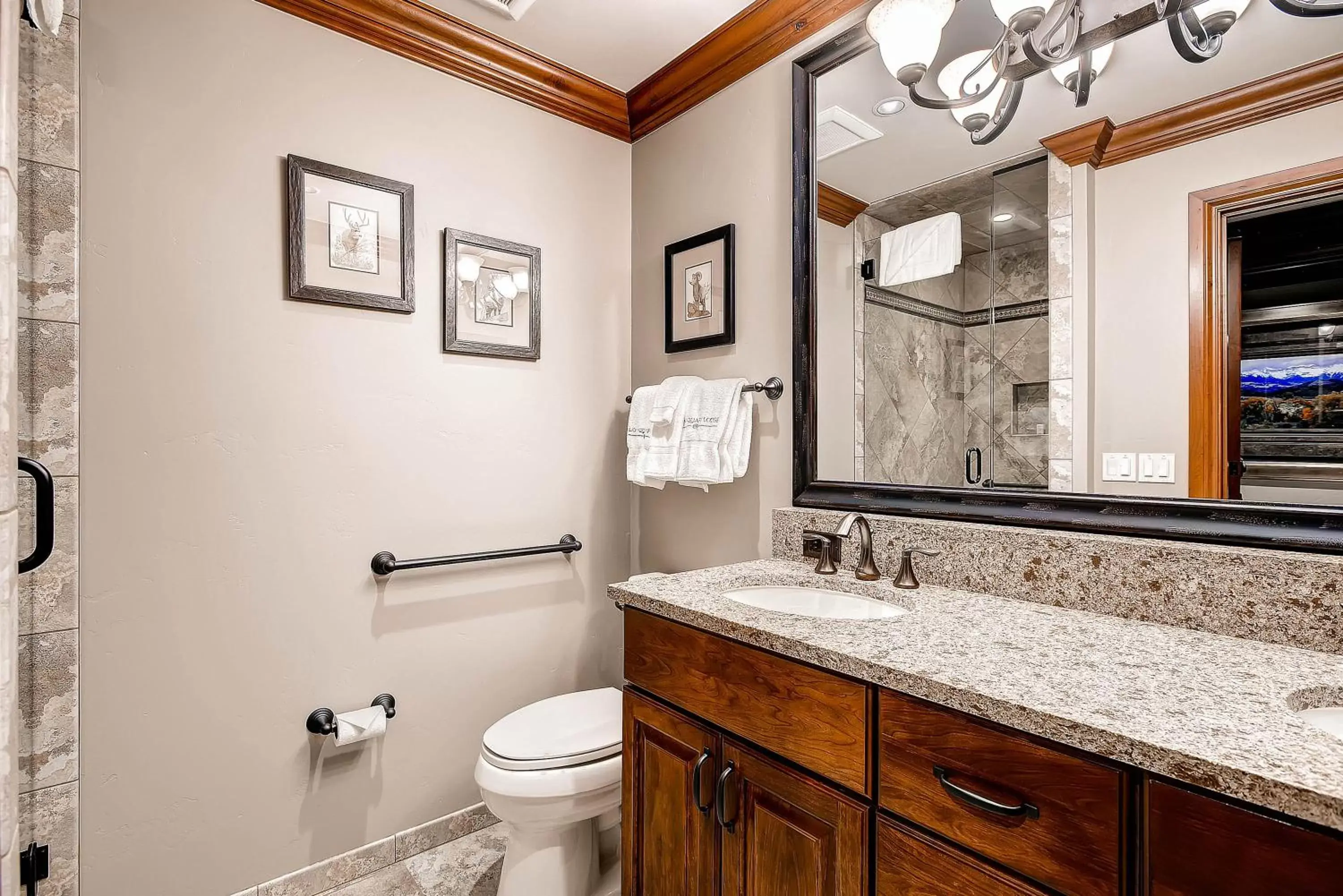 Bathroom in Lion Square Lodge