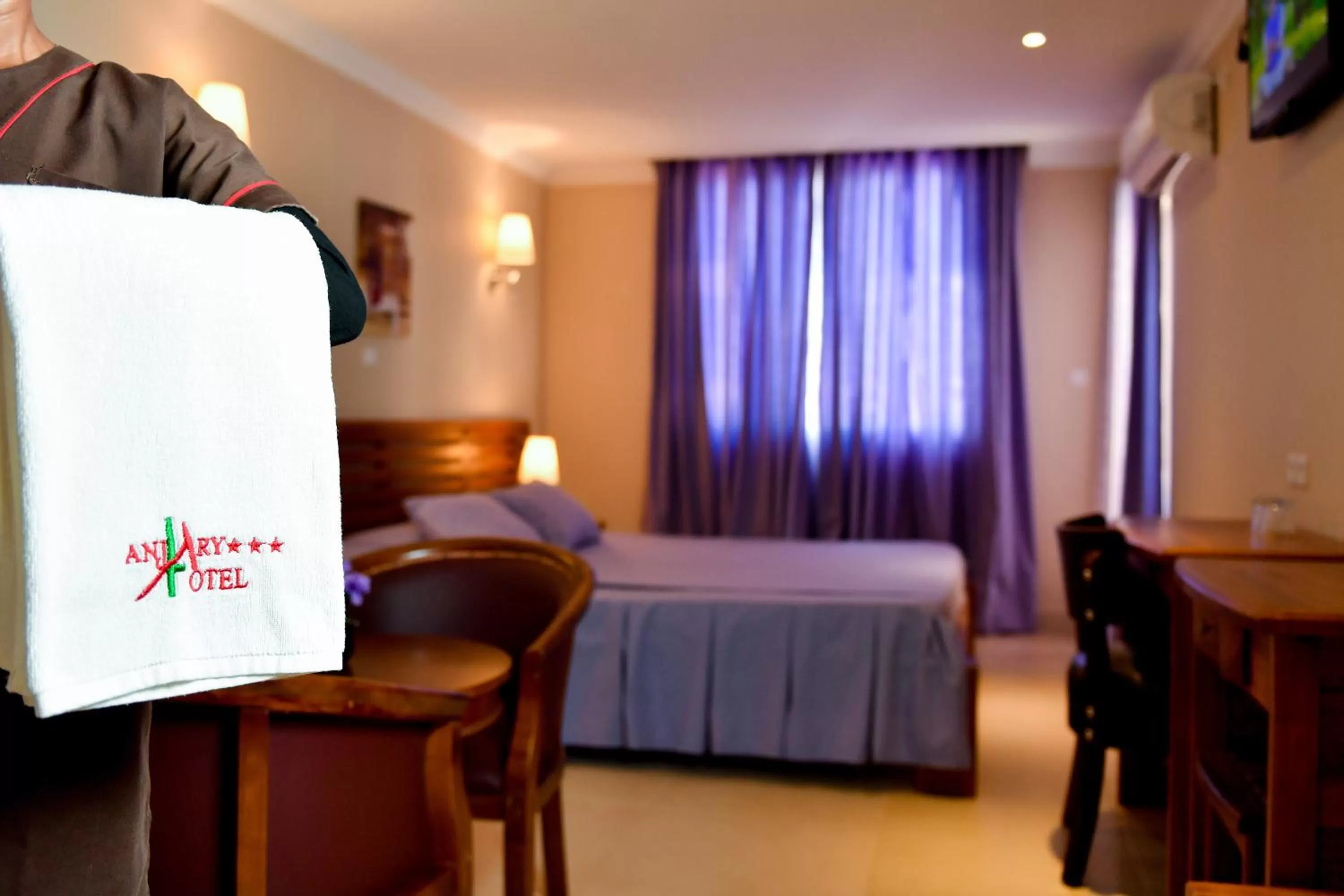 Bathroom, Bed in Anjary Hotel Antananarivo