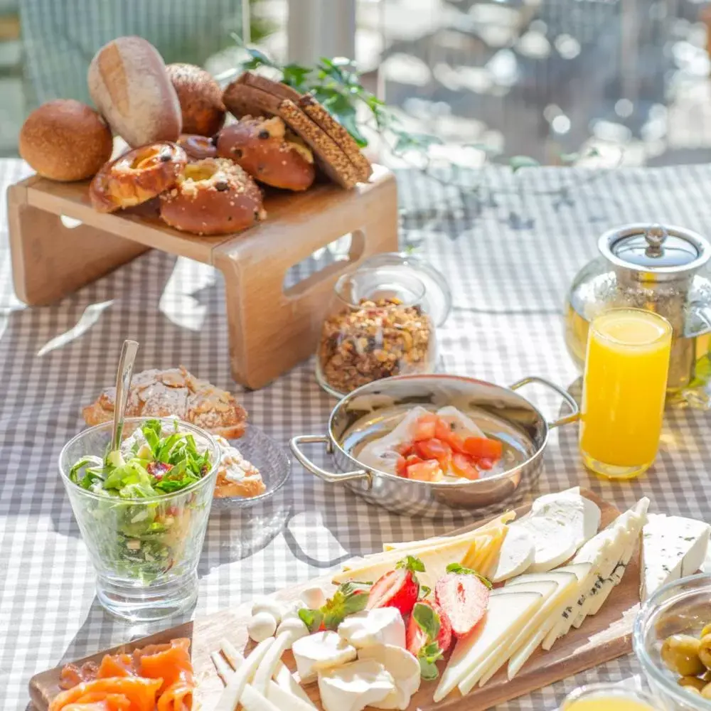 Breakfast, Food in Dan Eilat Hotel