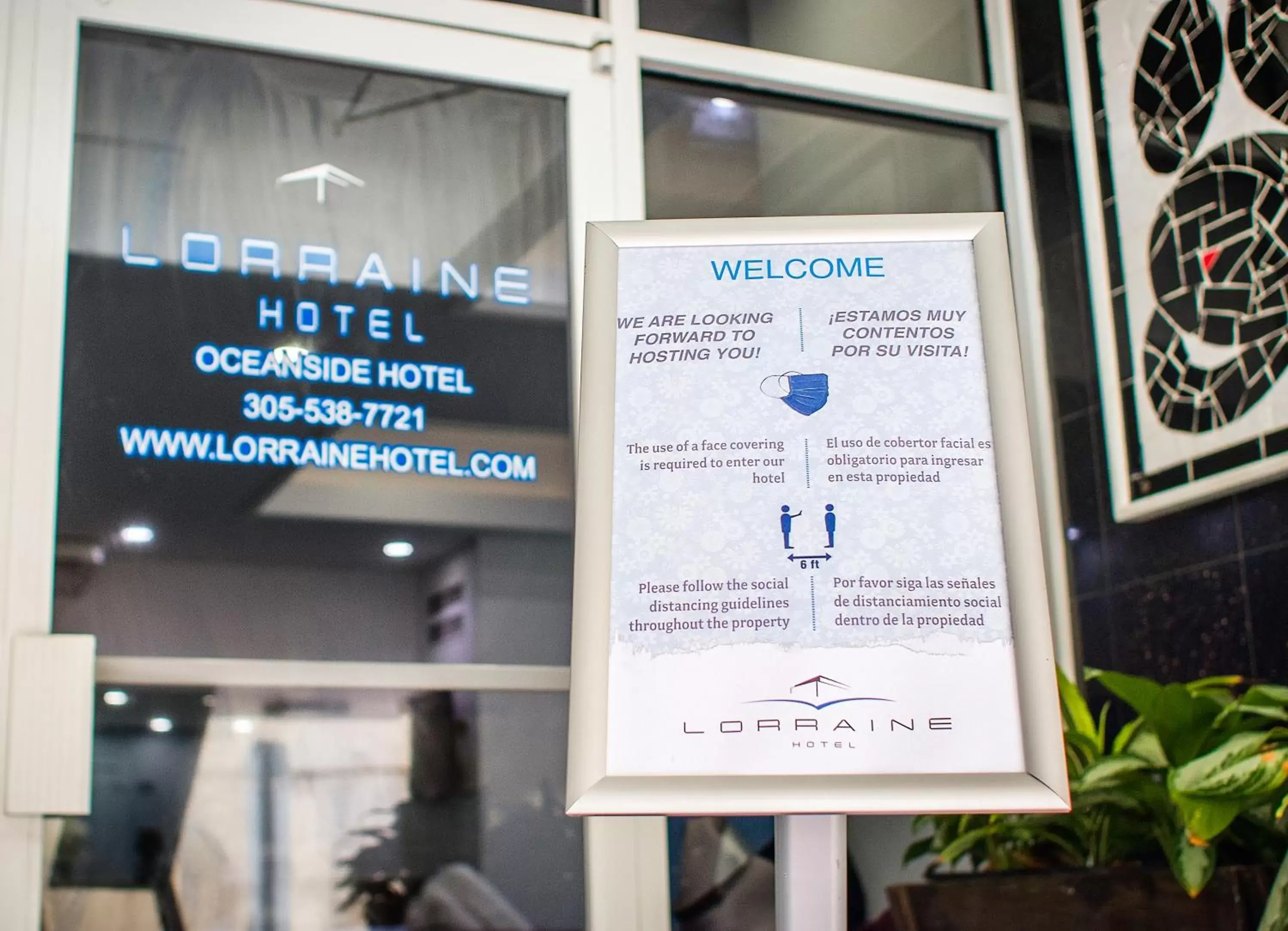 Logo/Certificate/Sign in Lorraine Hotel