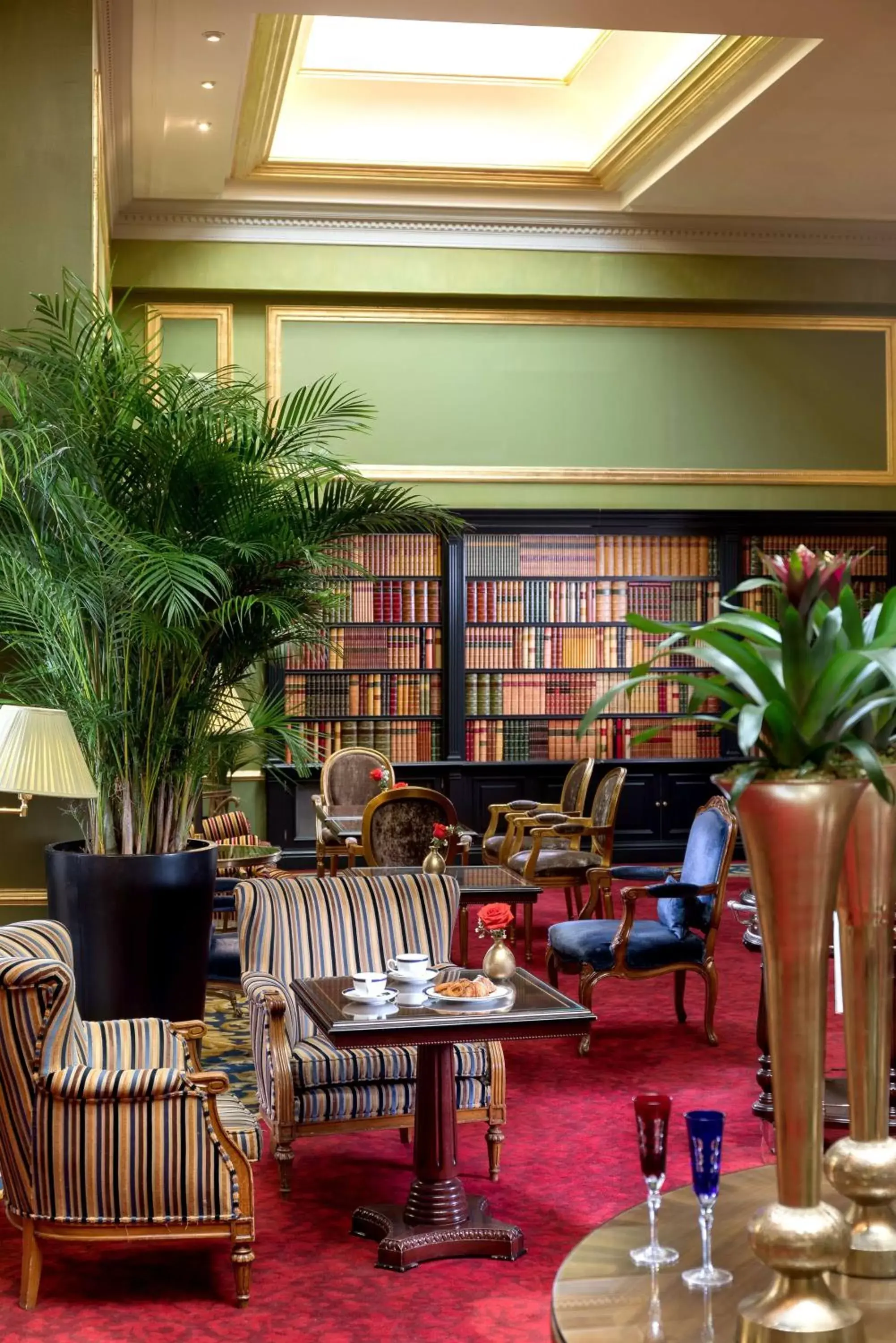 Lobby or reception in Wellington Hotel & Spa Madrid